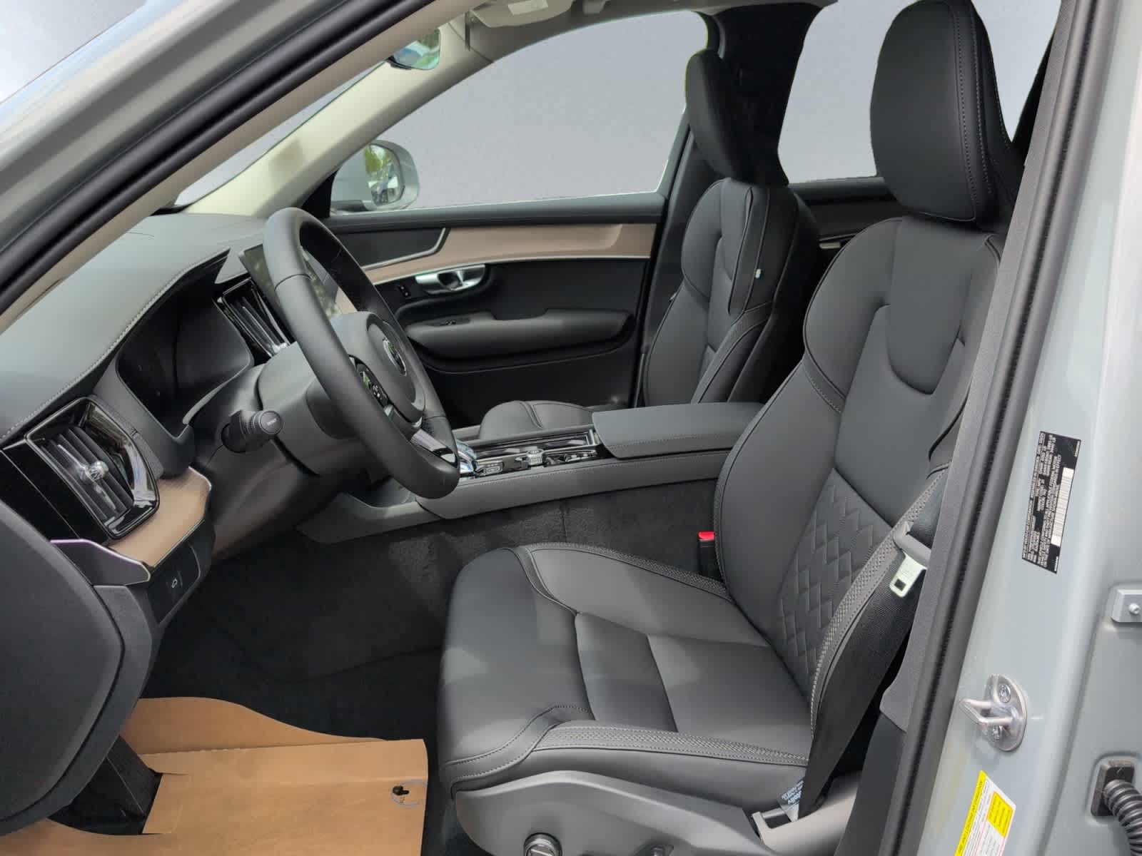 new 2025 Volvo XC90 car, priced at $59,745