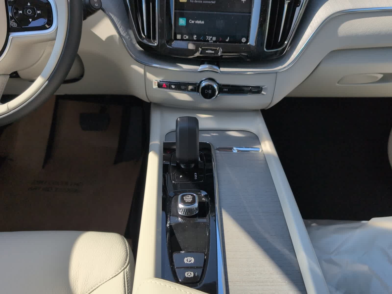 new 2025 Volvo XC60 plug-in hybrid car, priced at $66,260