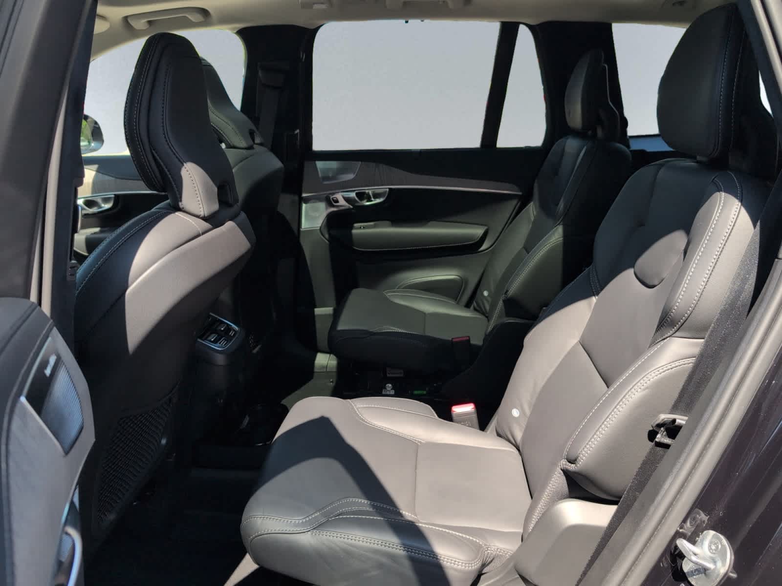 new 2024 Volvo XC90 car, priced at $79,015