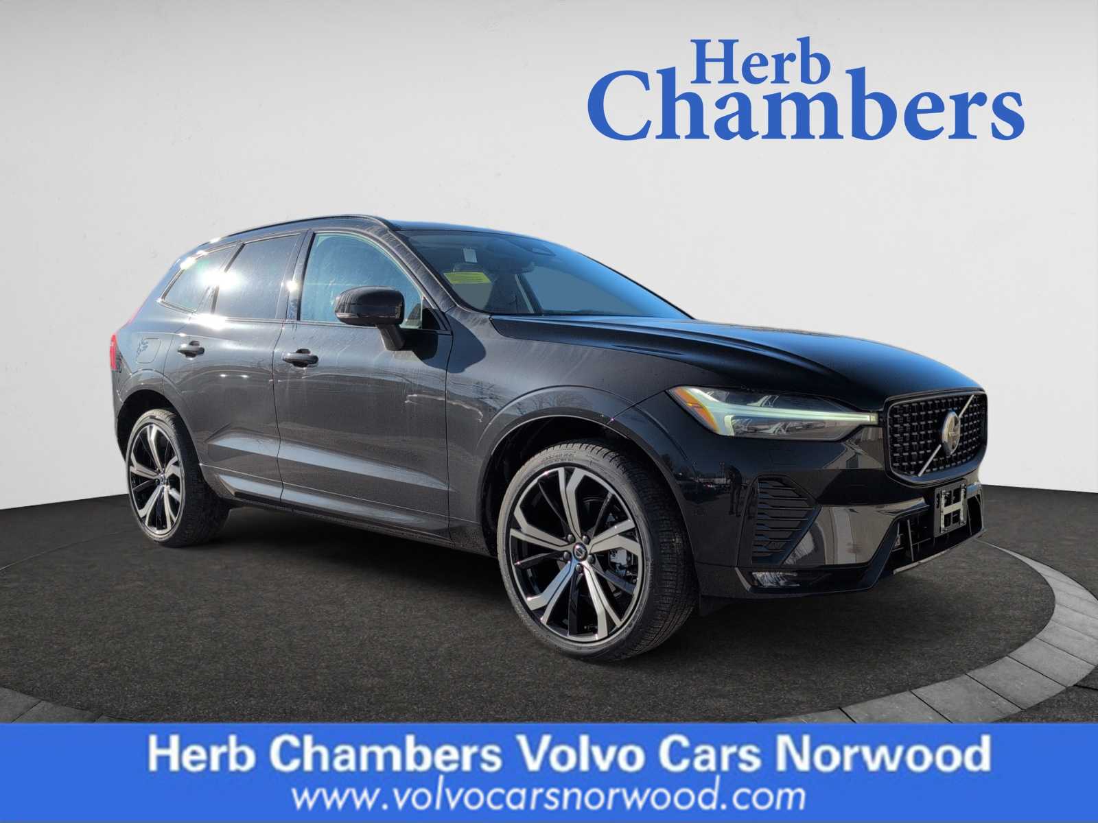 new 2025 Volvo XC60 car, priced at $62,620