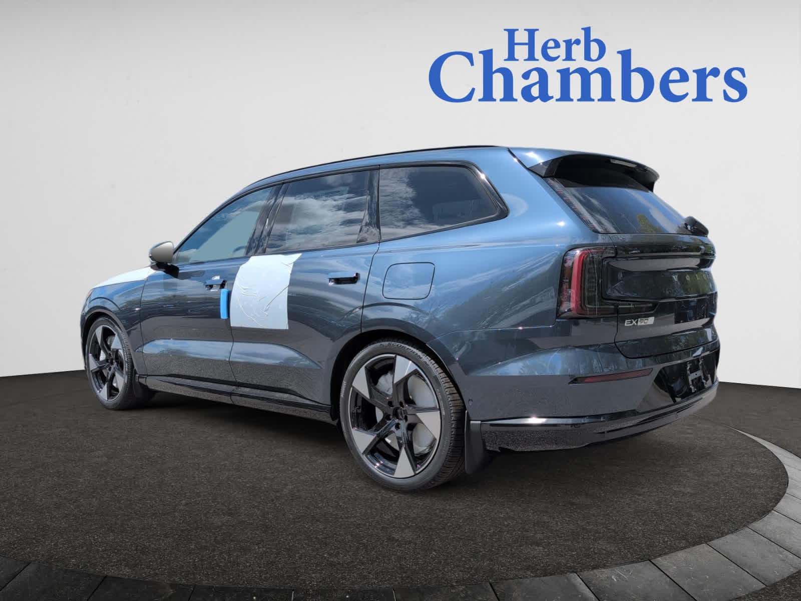 new 2025 Volvo EX90 car, priced at $98,485