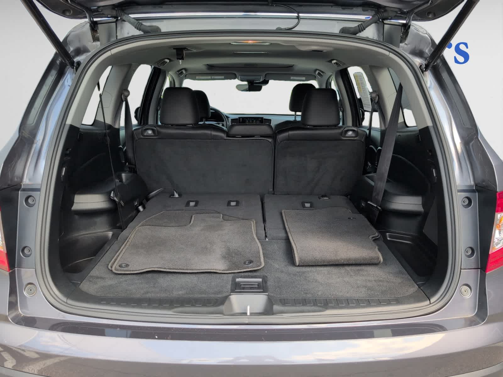 used 2022 Honda Pilot car, priced at $36,998