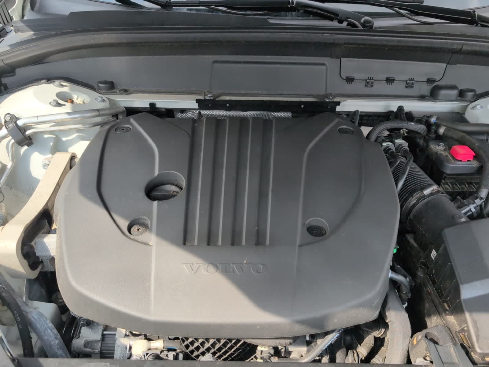 used 2022 Volvo XC60 car, priced at $41,998
