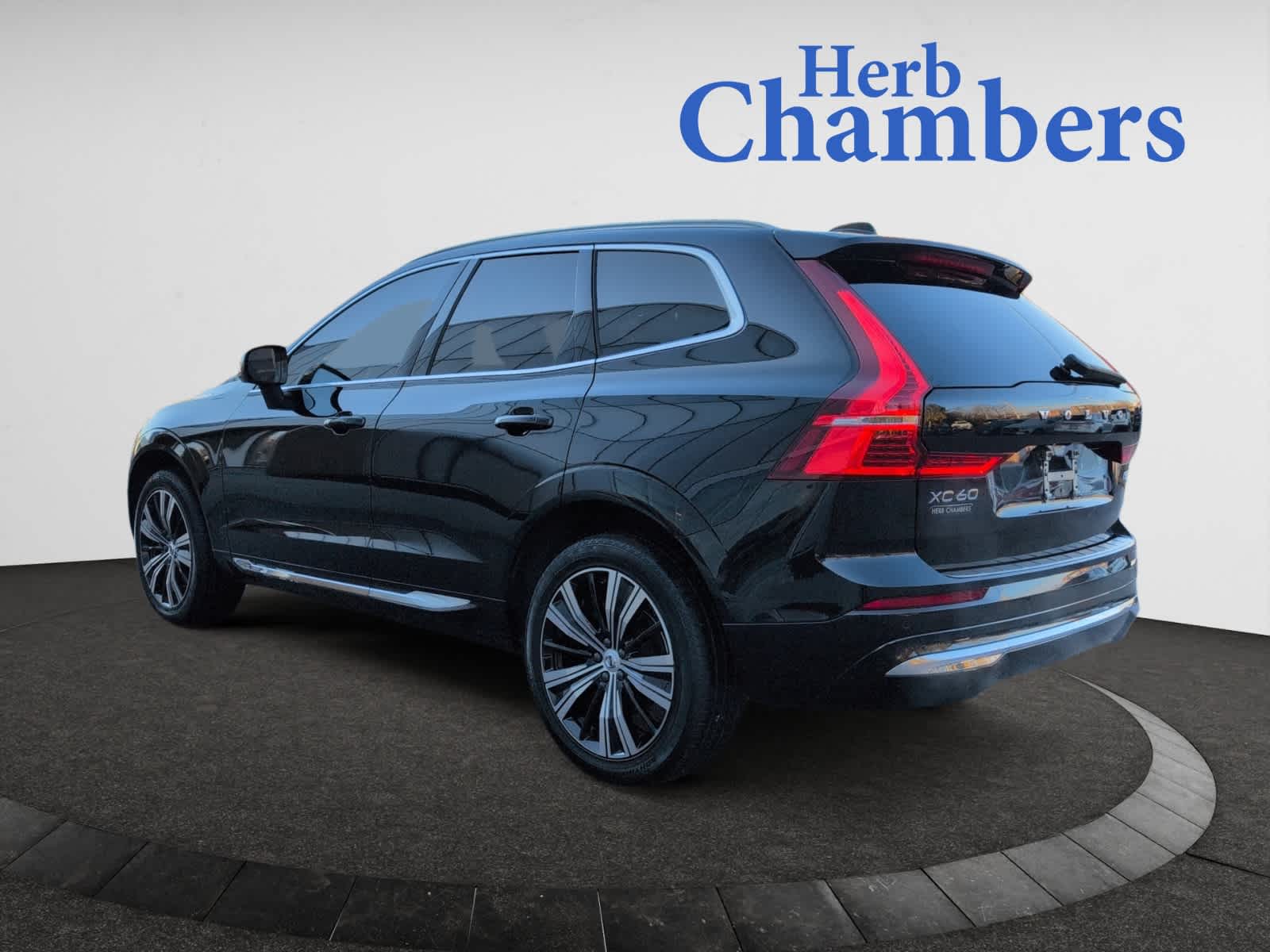 used 2022 Volvo XC60 car, priced at $36,998