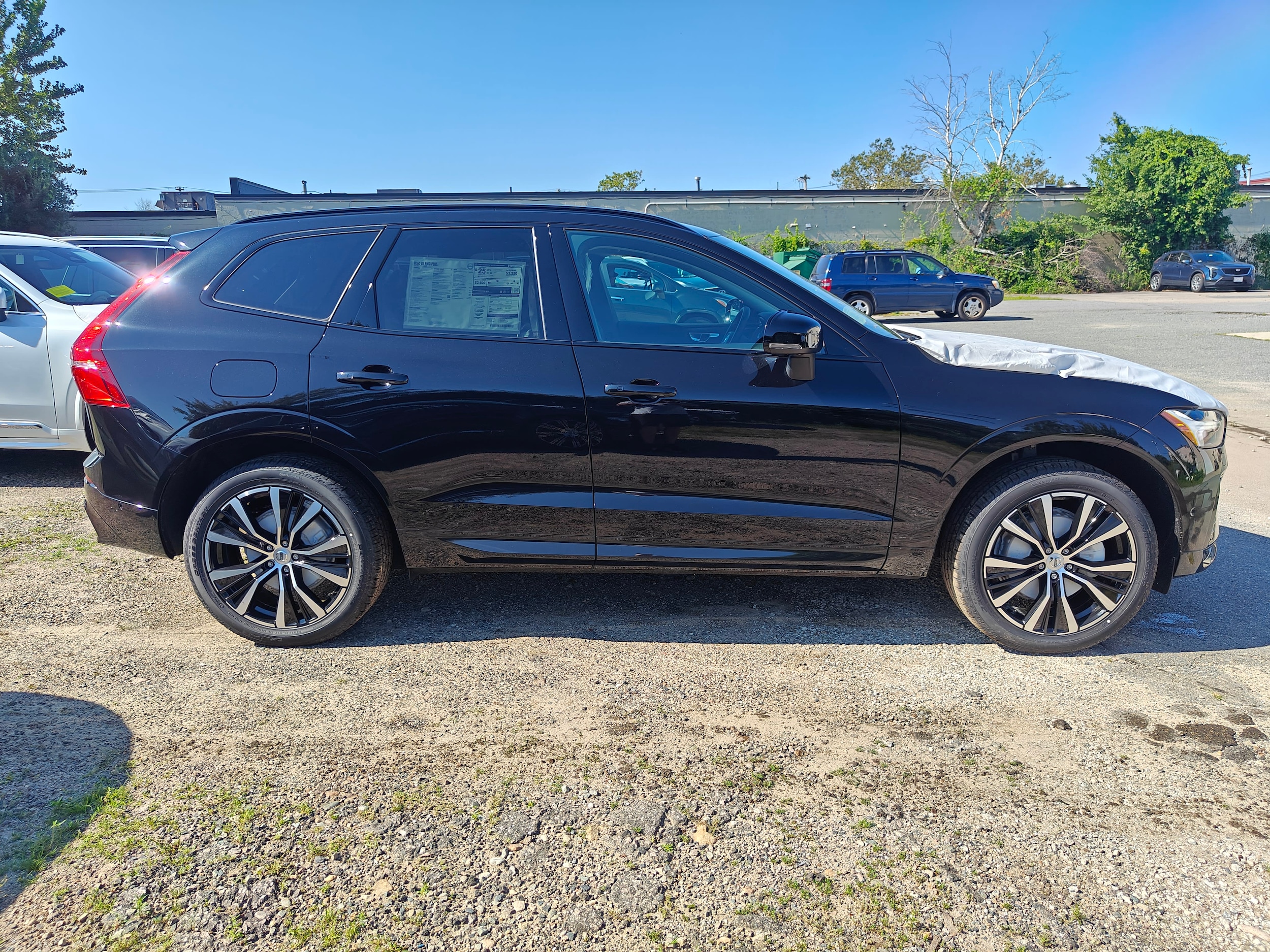 new 2024 Volvo XC60 car, priced at $55,465