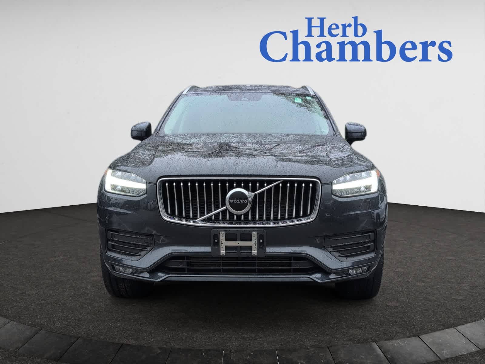used 2022 Volvo XC90 car, priced at $41,998