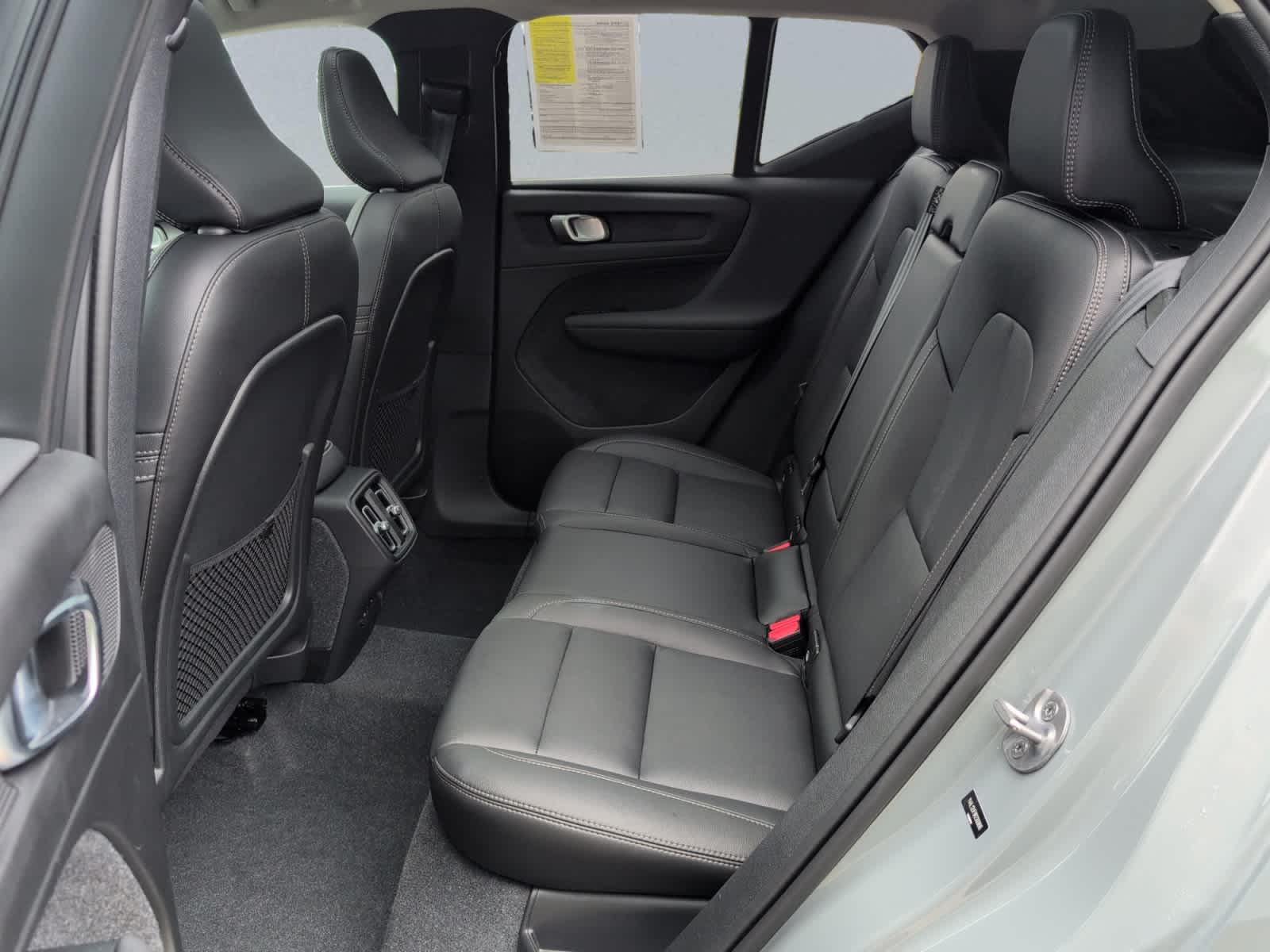 new 2024 Volvo XC40 car, priced at $51,130