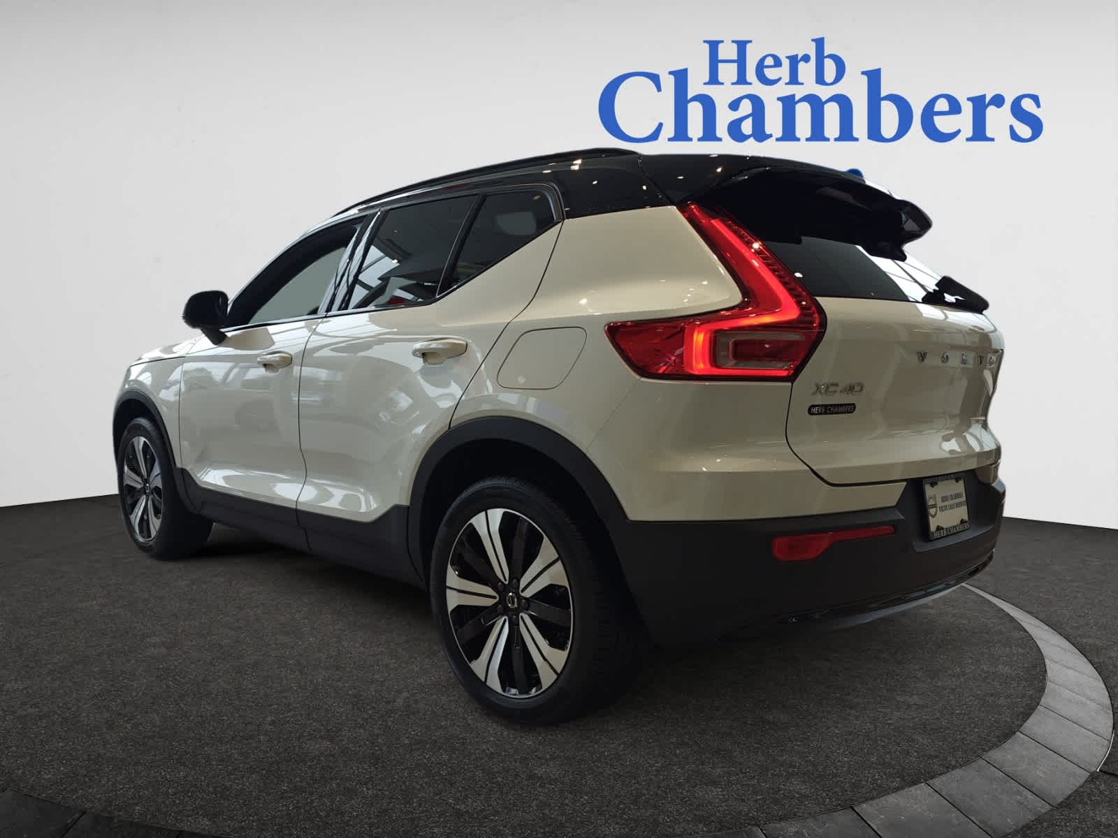 new 2023 Volvo XC40 Recharge Pure Electric car, priced at $58,945