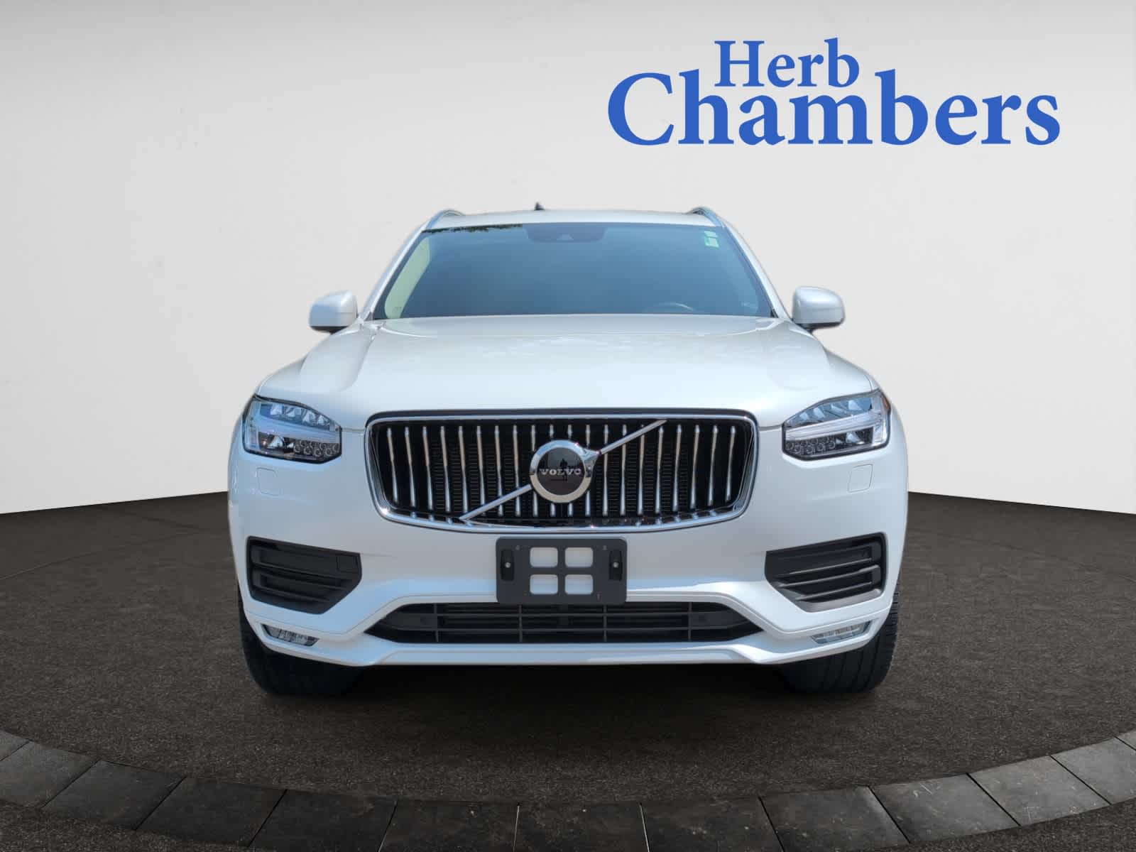 used 2022 Volvo XC90 car, priced at $42,998