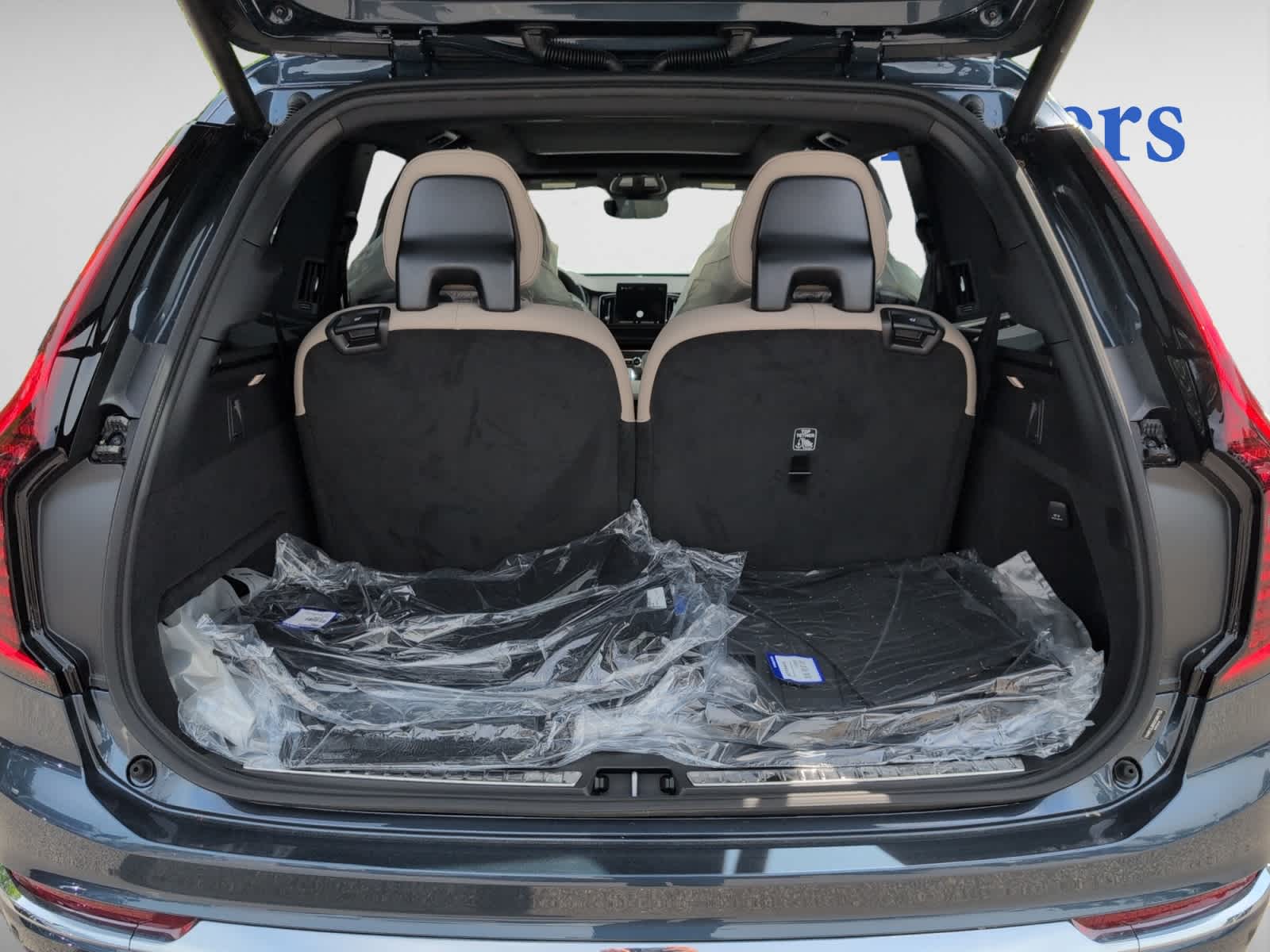 new 2025 Volvo XC90 car, priced at $66,385