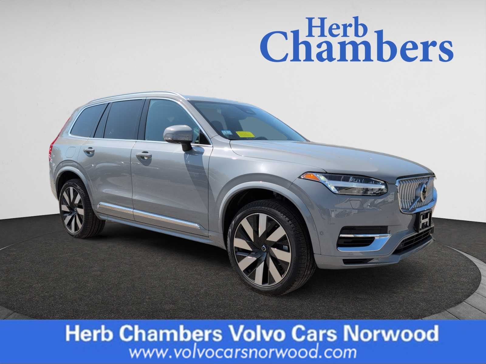 new 2025 Volvo XC90 plug-in hybrid car, priced at $78,455