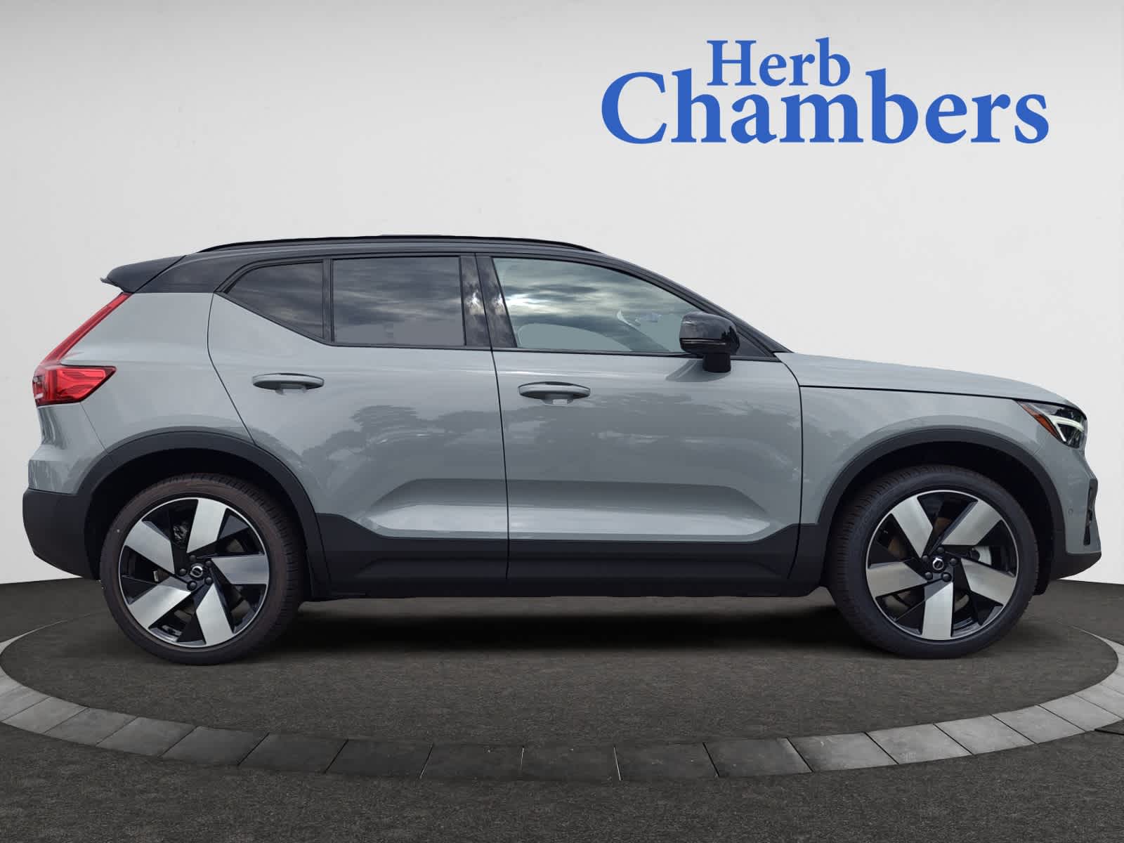 new 2024 Volvo XC40 Recharge Pure Electric car, priced at $61,025