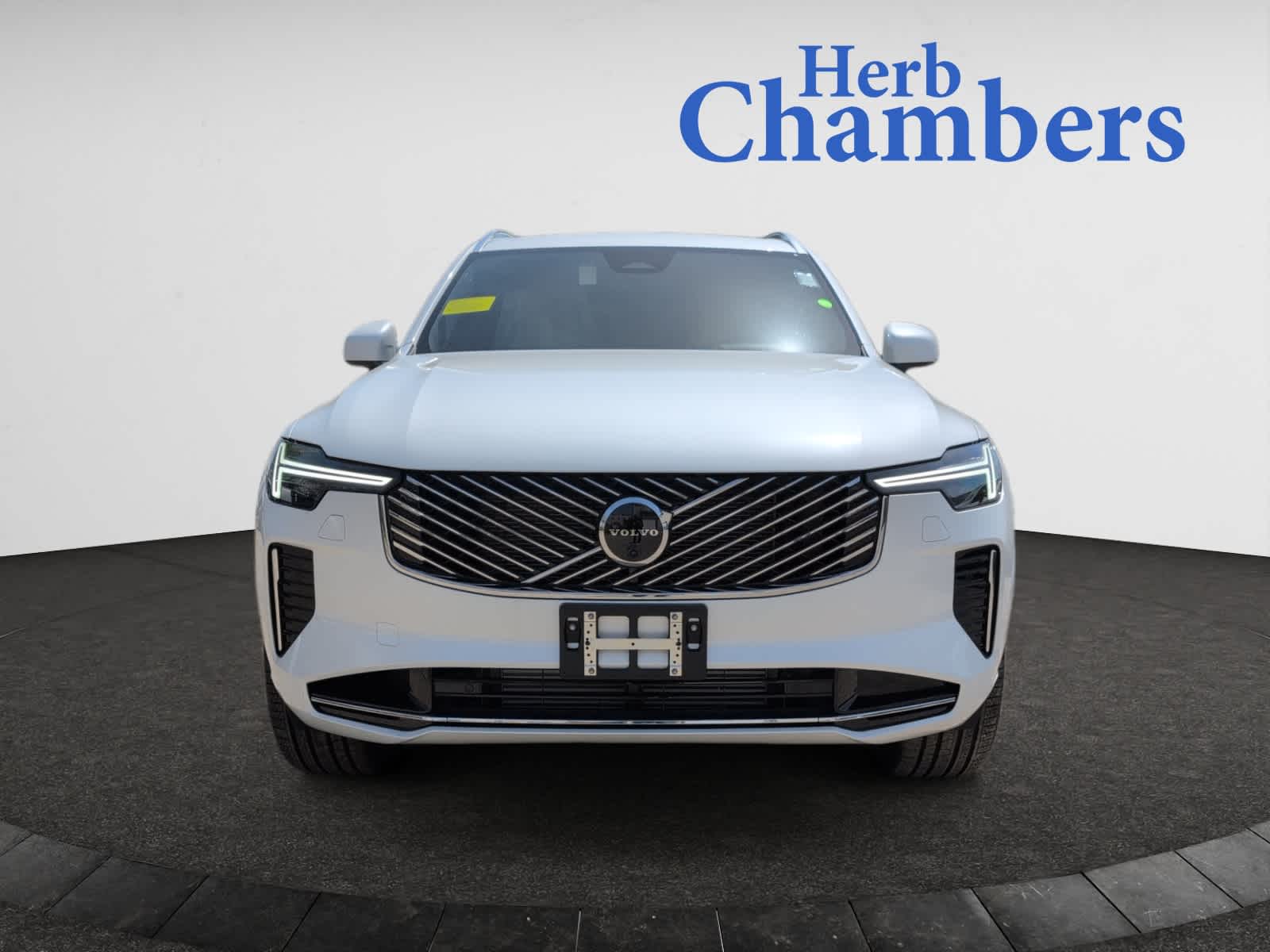 new 2025 Volvo XC90 plug-in hybrid car, priced at $82,735