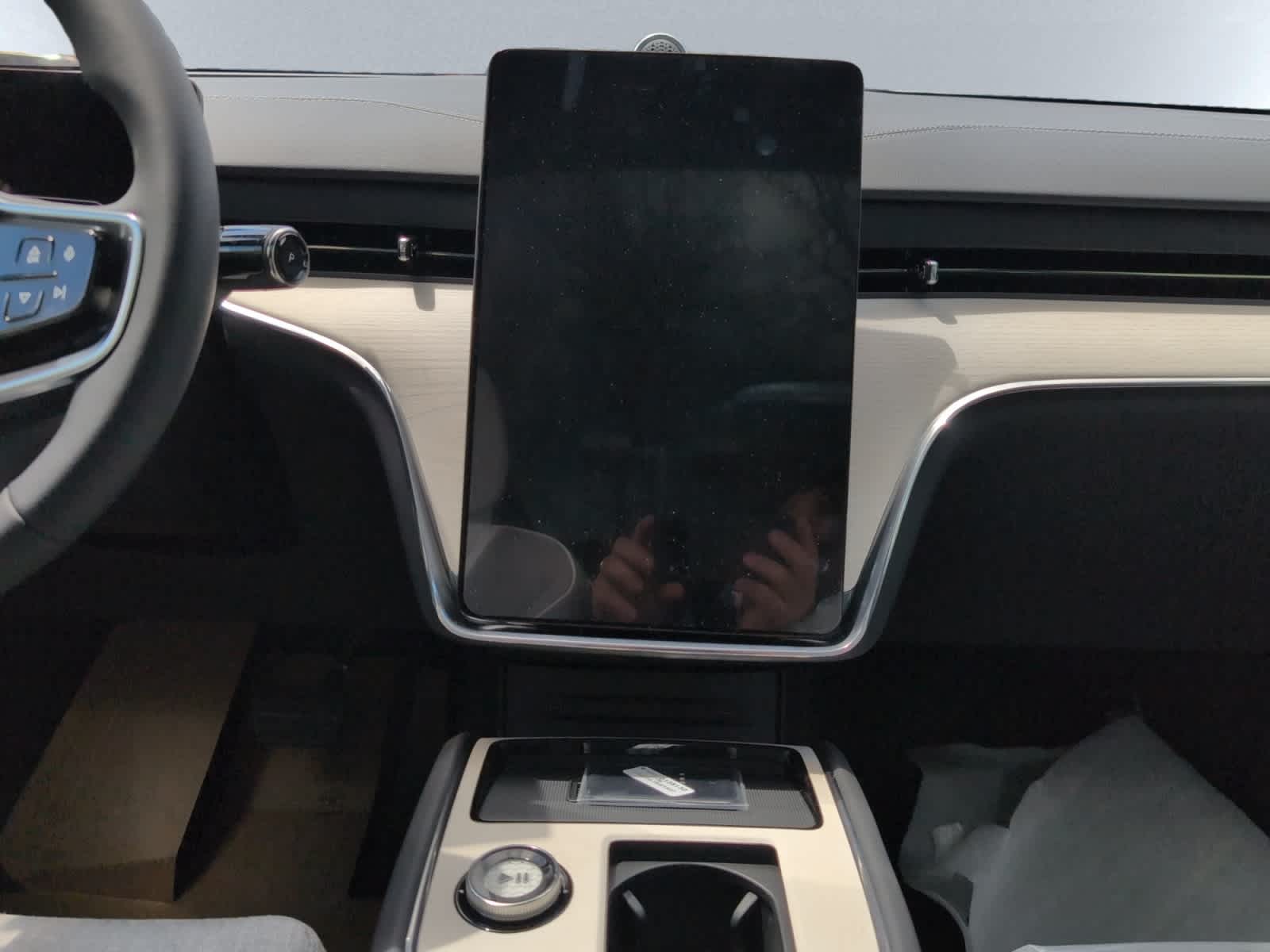 new 2025 Volvo EX90 car, priced at $98,485