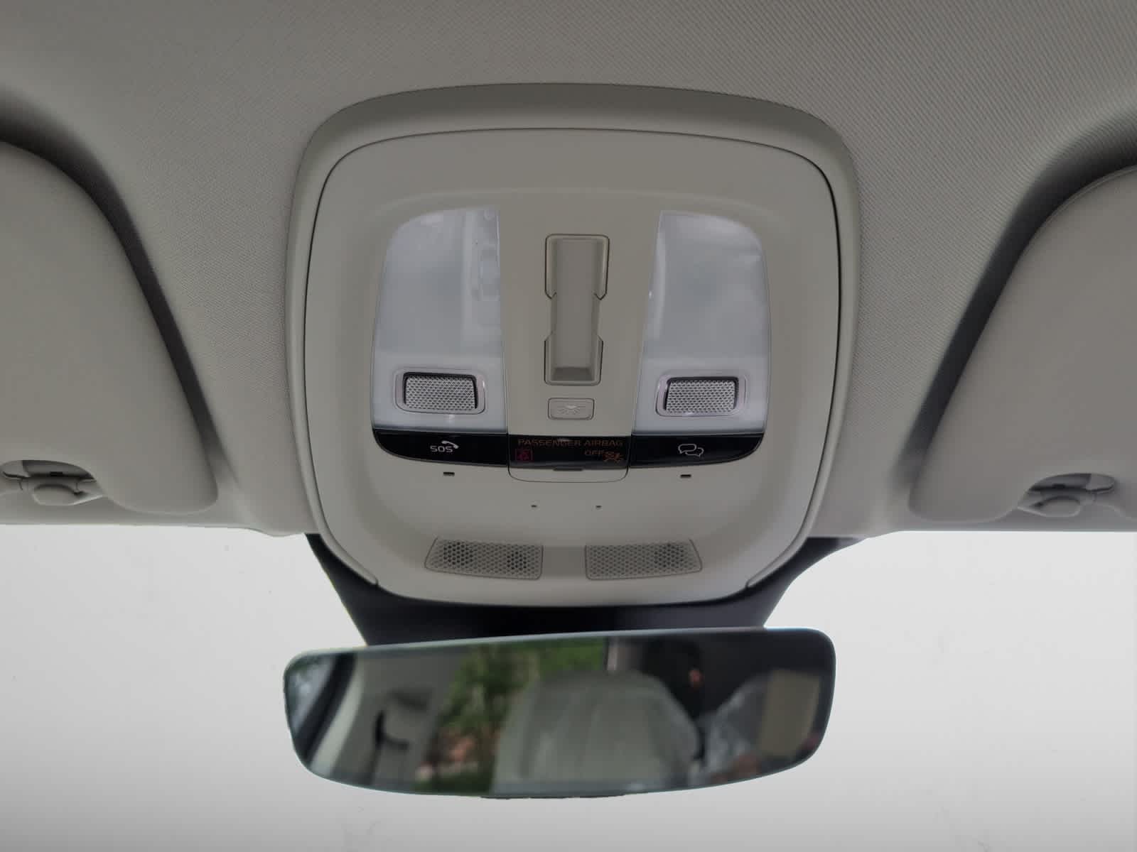 new 2025 Volvo XC60 car, priced at $61,005