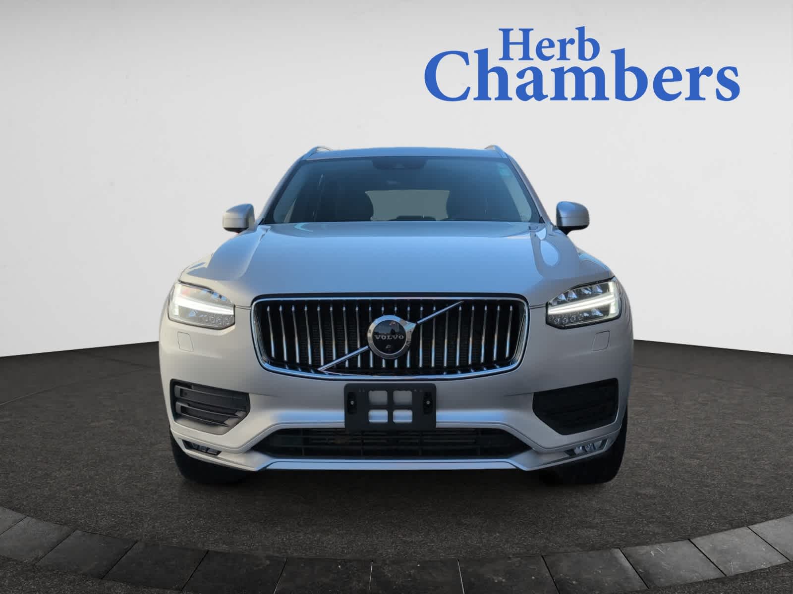 used 2022 Volvo XC90 car, priced at $37,998