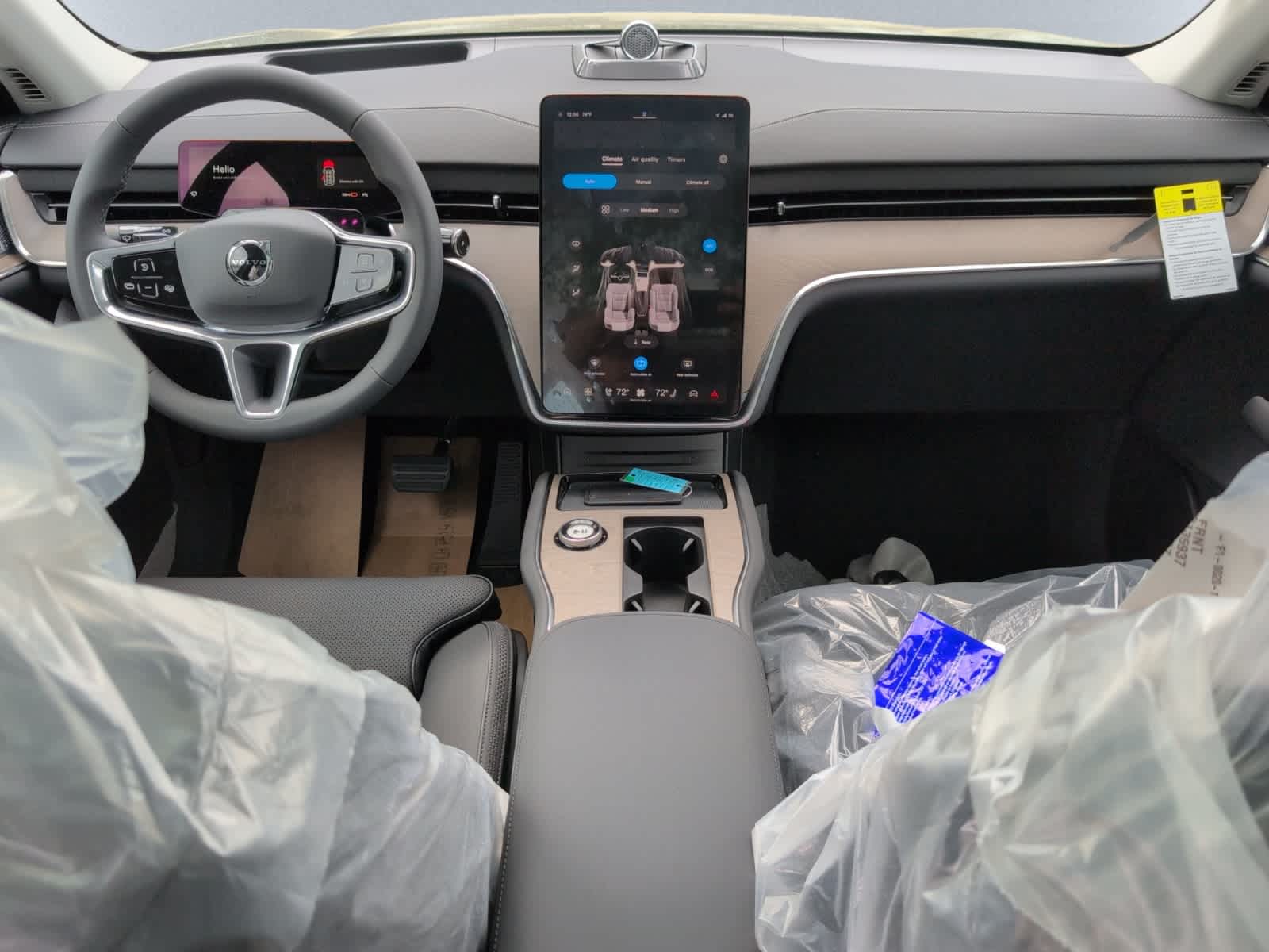 new 2025 Volvo EX90 car, priced at $95,190