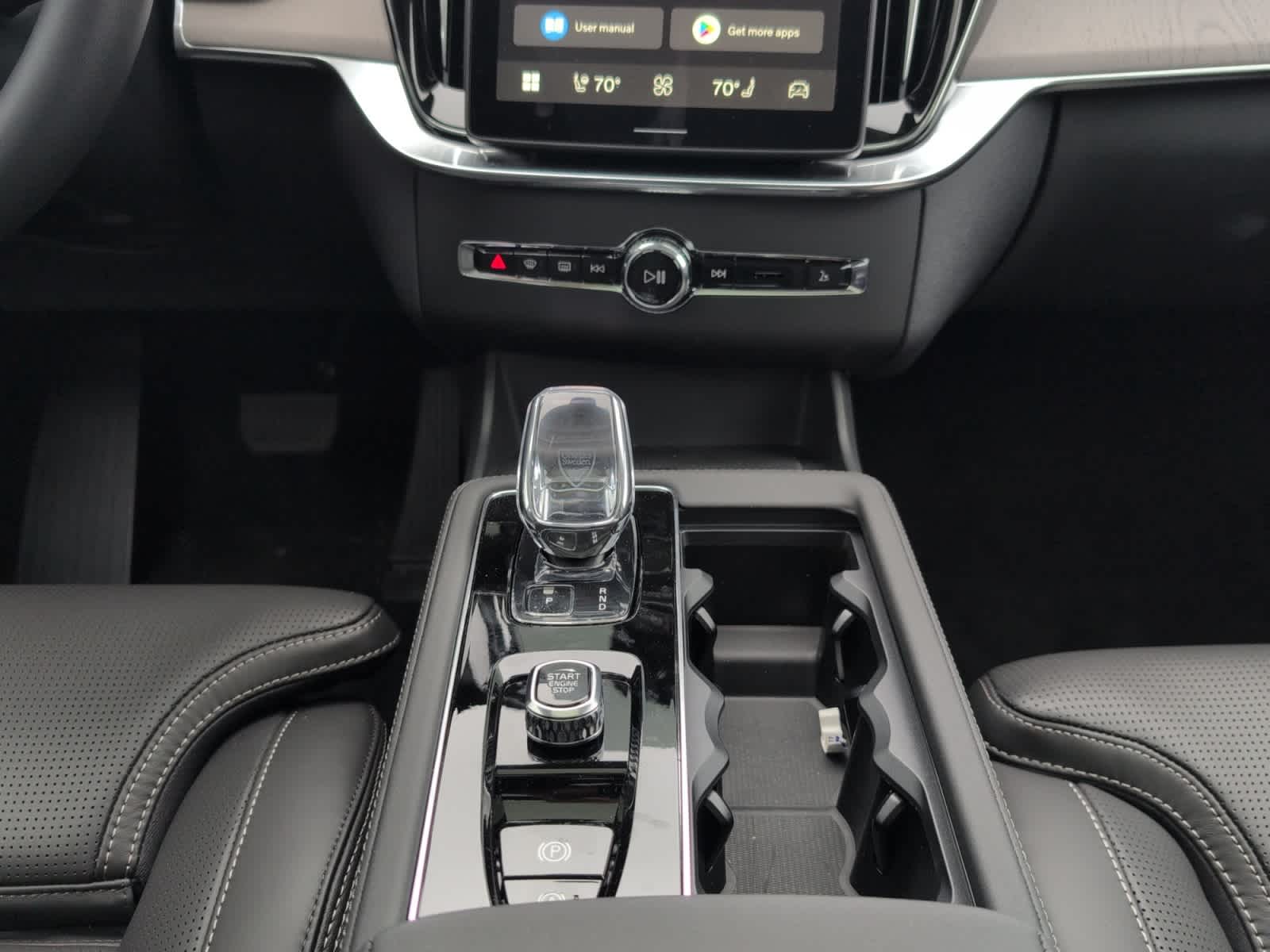 new 2025 Volvo XC90 plug-in hybrid car, priced at $82,365