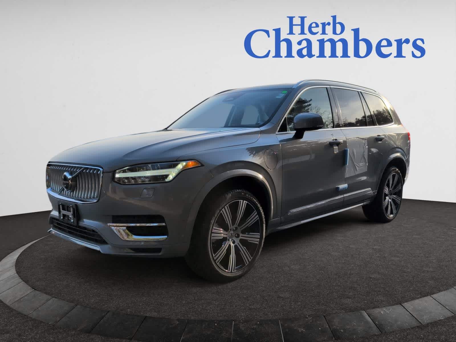 new 2025 Volvo XC90 plug-in hybrid car, priced at $81,765