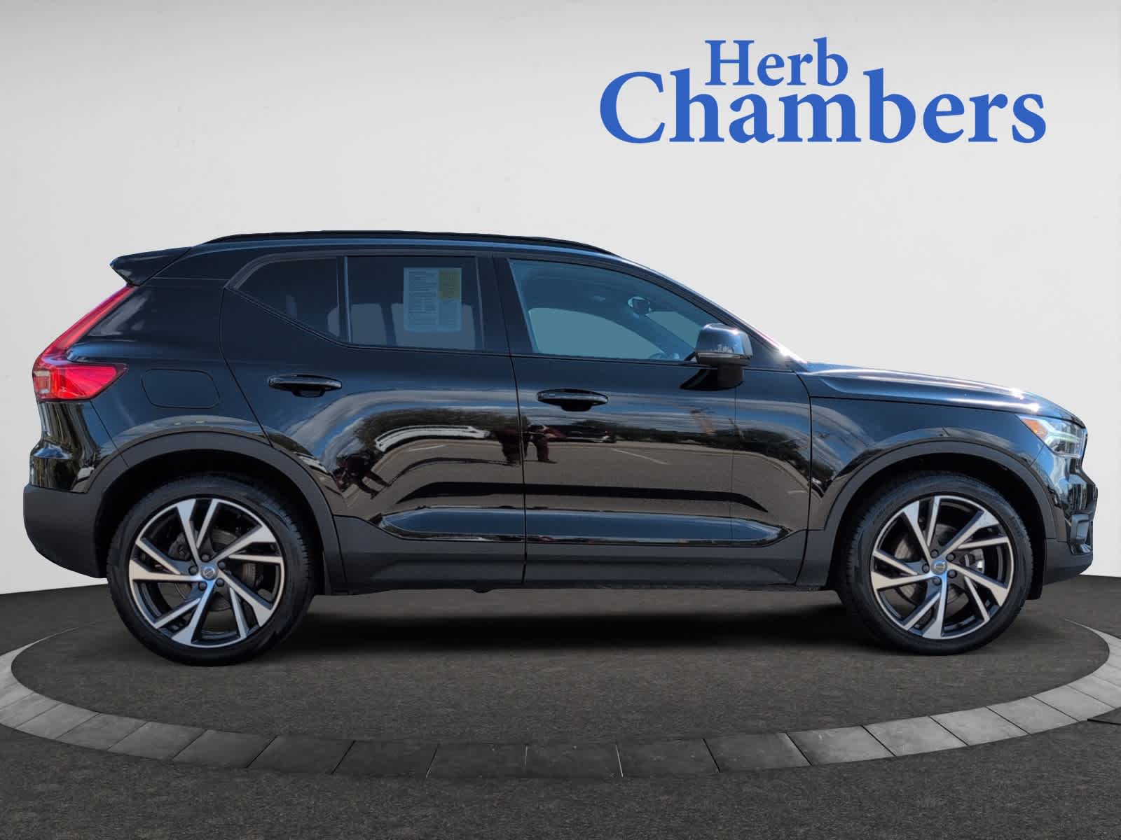 used 2021 Volvo XC40 car, priced at $32,498