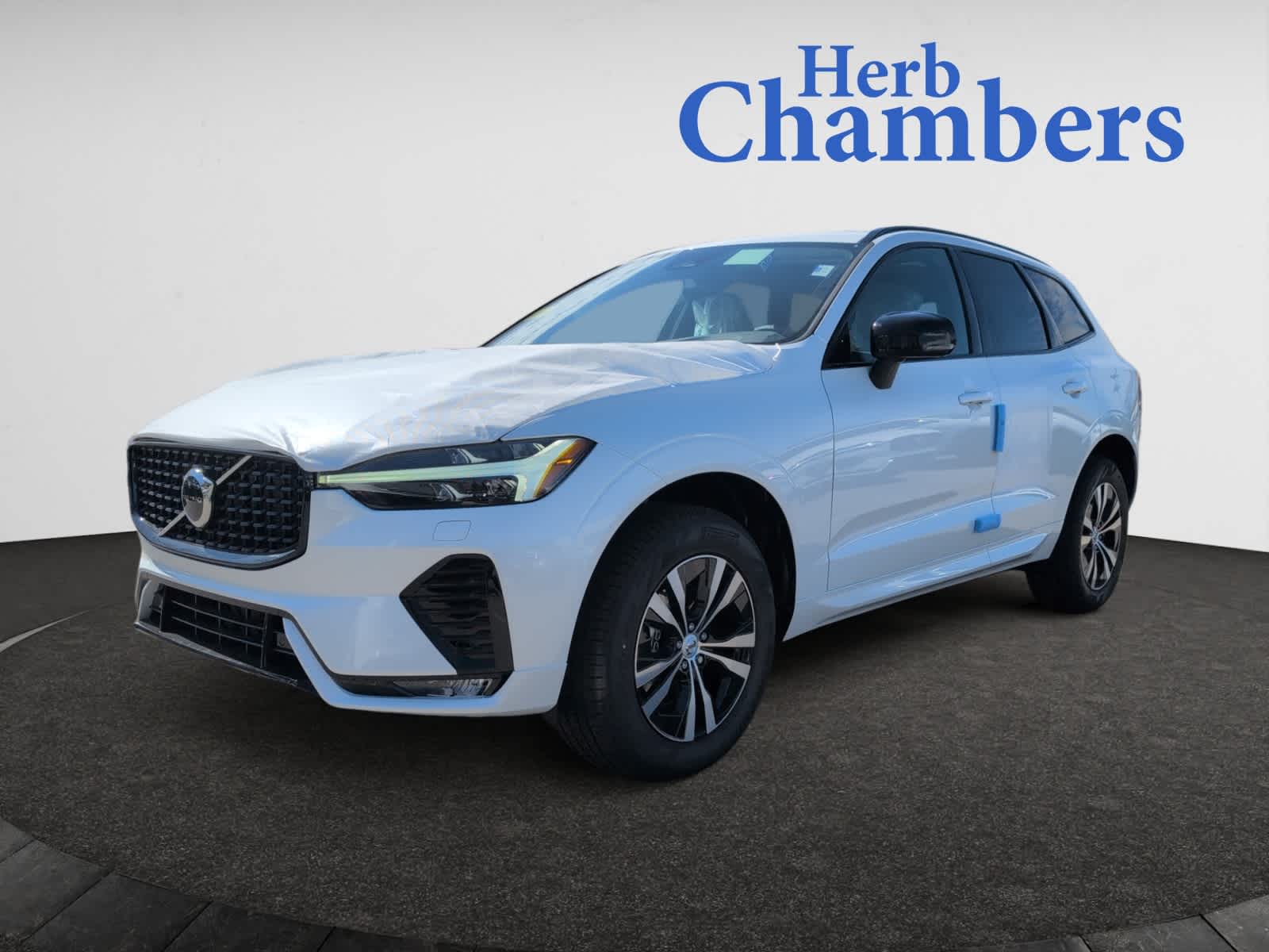 new 2025 Volvo XC60 car, priced at $50,300