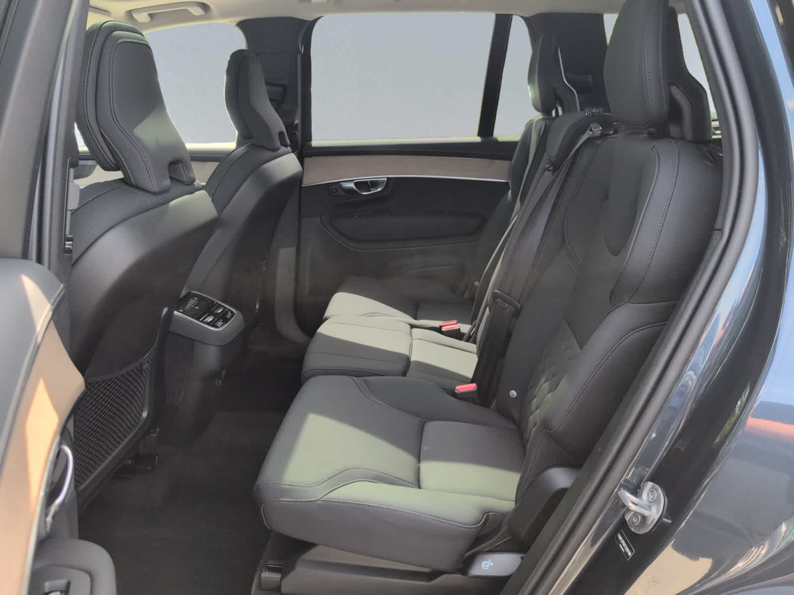 new 2025 Volvo XC90 car, priced at $65,555