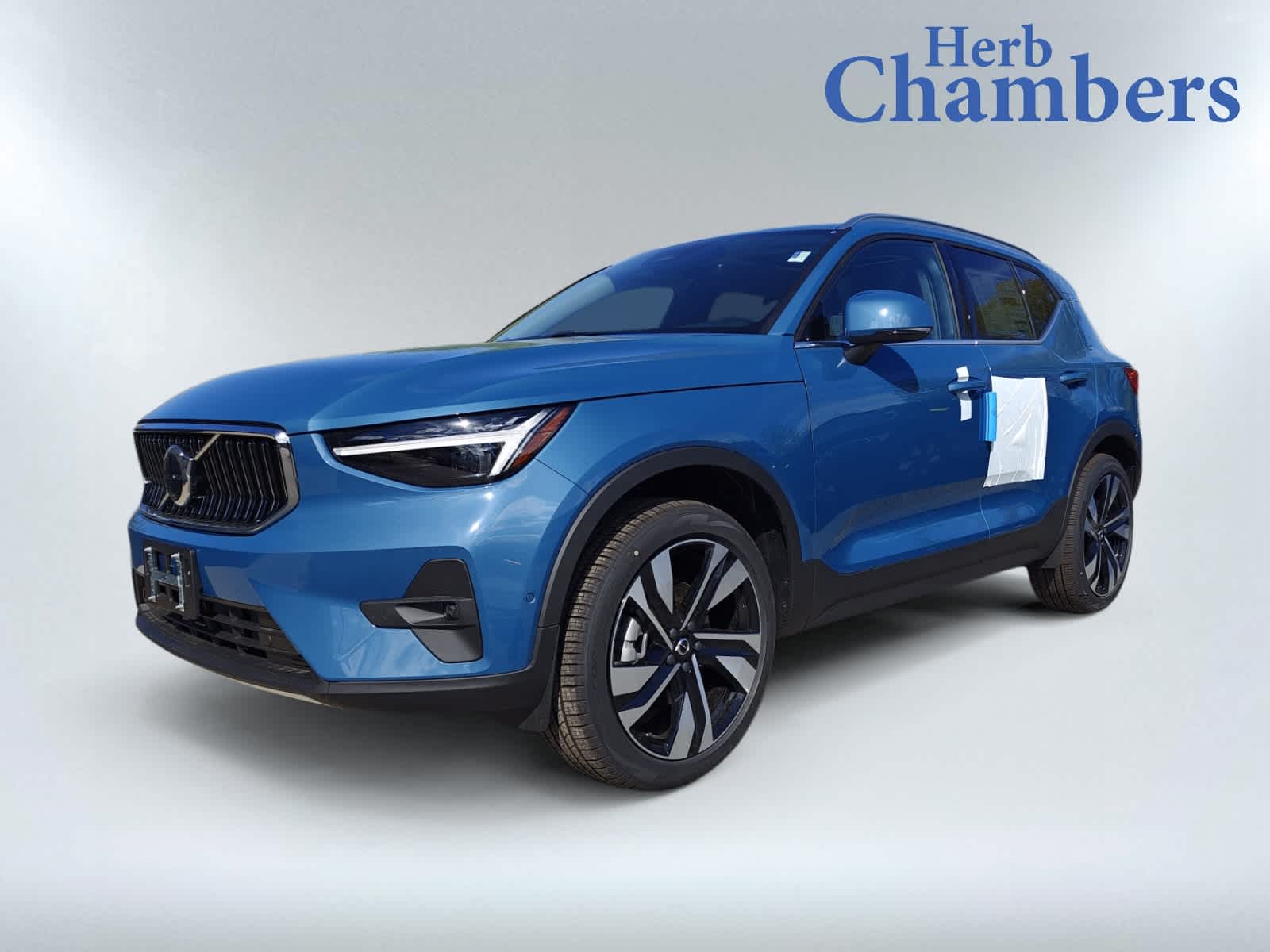 new 2024 Volvo XC40 car, priced at $52,410