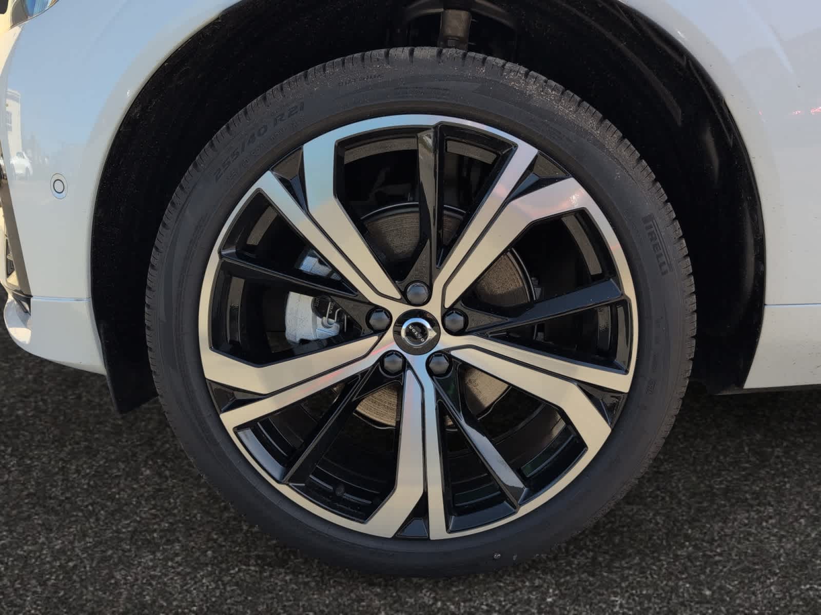 new 2025 Volvo XC60 car, priced at $60,660
