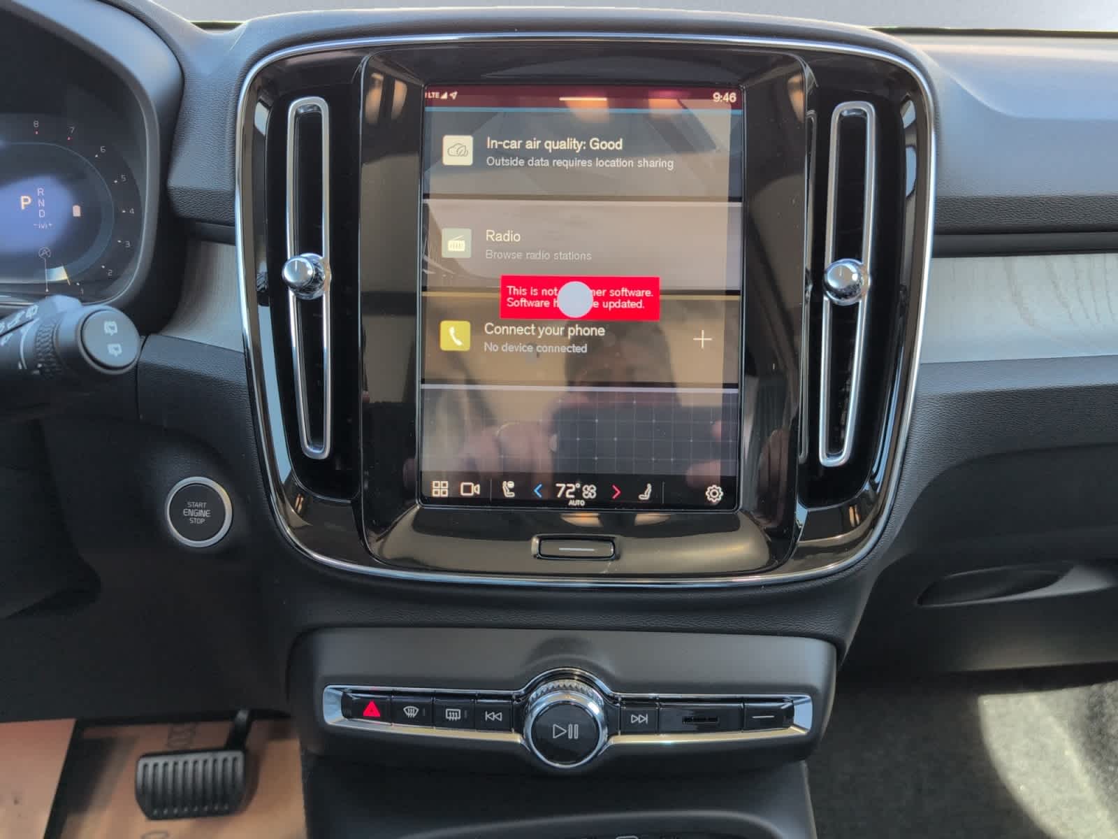 new 2025 Volvo XC40 car, priced at $48,335