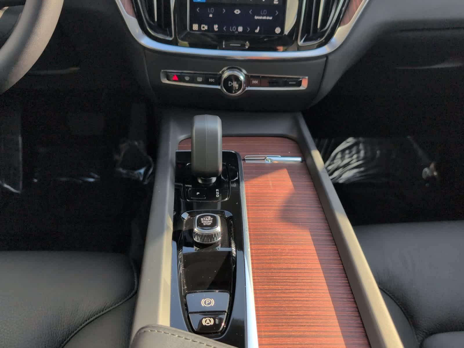 new 2024 Volvo S60 car, priced at $51,925