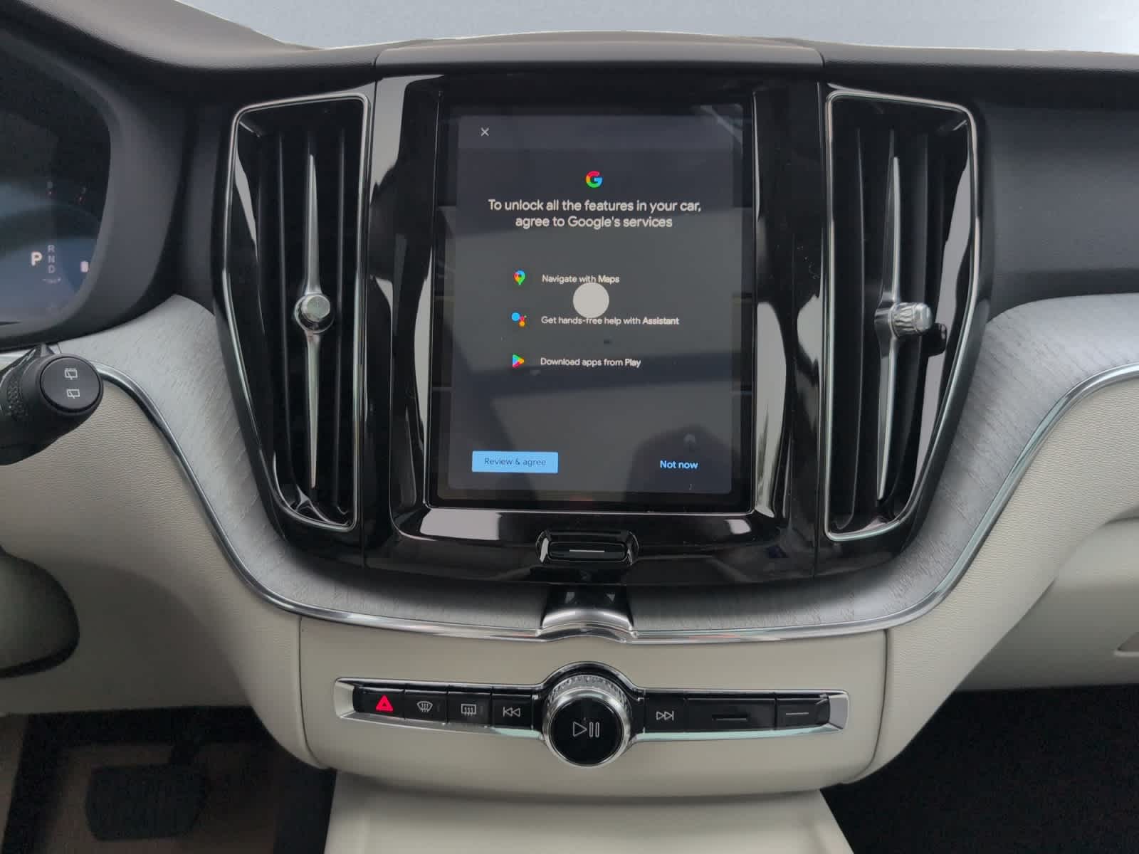 new 2025 Volvo XC60 car, priced at $55,360