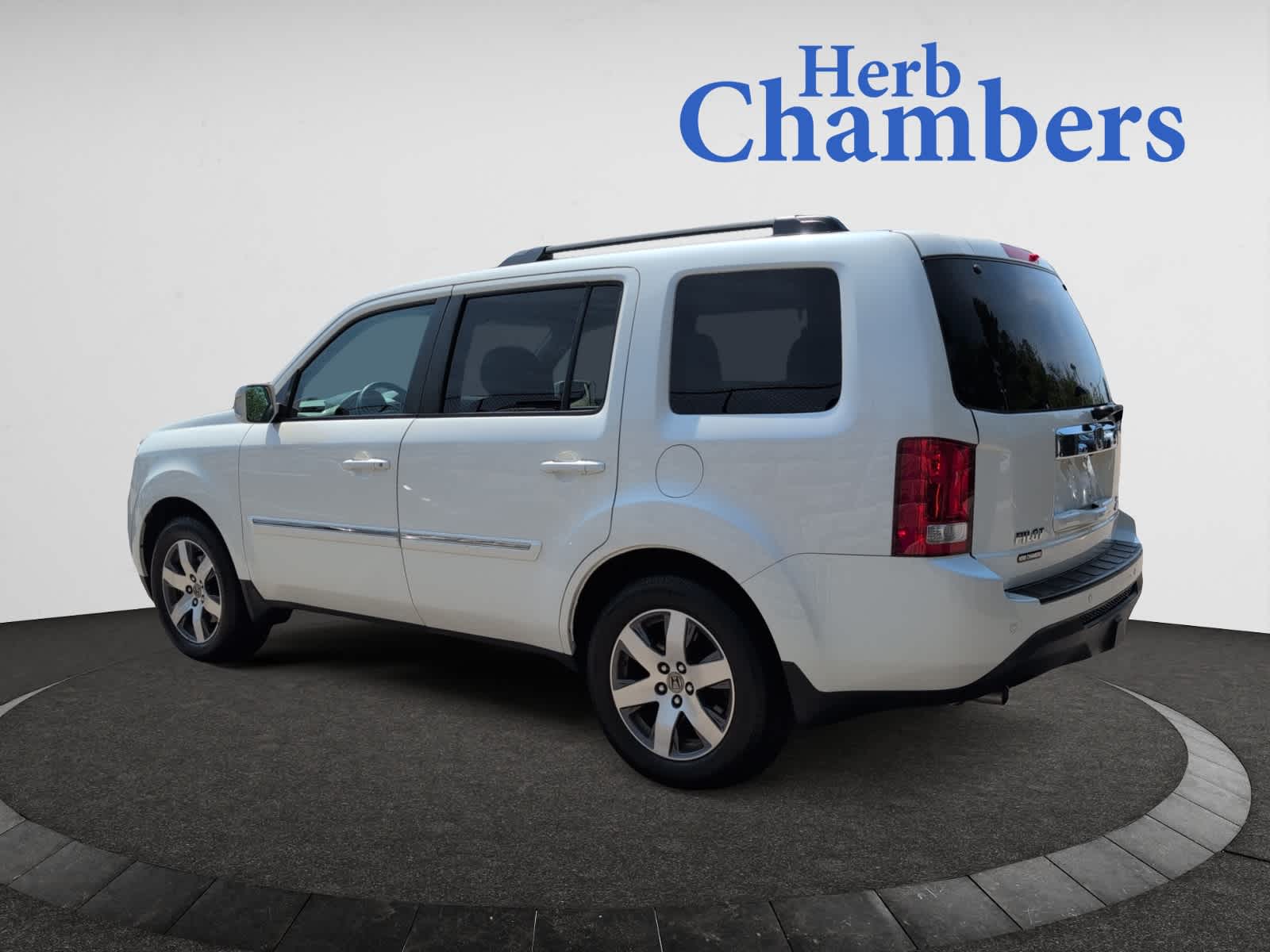 used 2013 Honda Pilot car, priced at $17,998