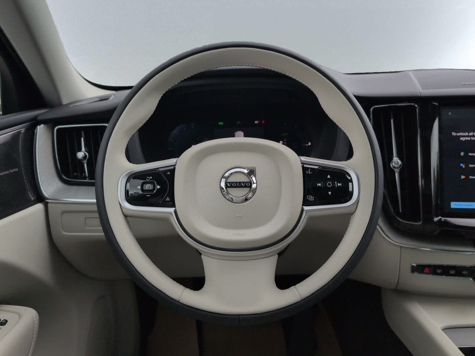 new 2025 Volvo XC60 plug-in hybrid car, priced at $67,405