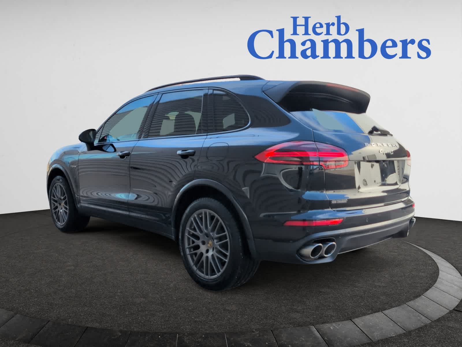 used 2018 Porsche Cayenne E-Hybrid car, priced at $34,998