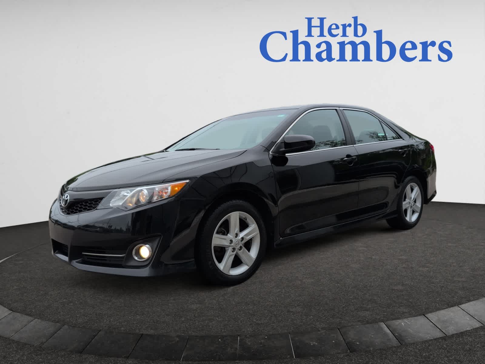 used 2014 Toyota Camry car, priced at $13,998