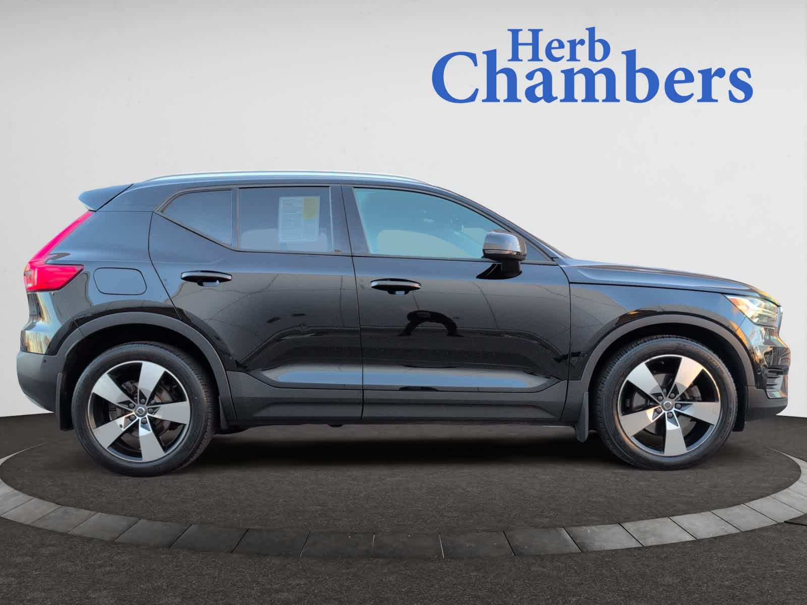 used 2019 Volvo XC40 car, priced at $20,998