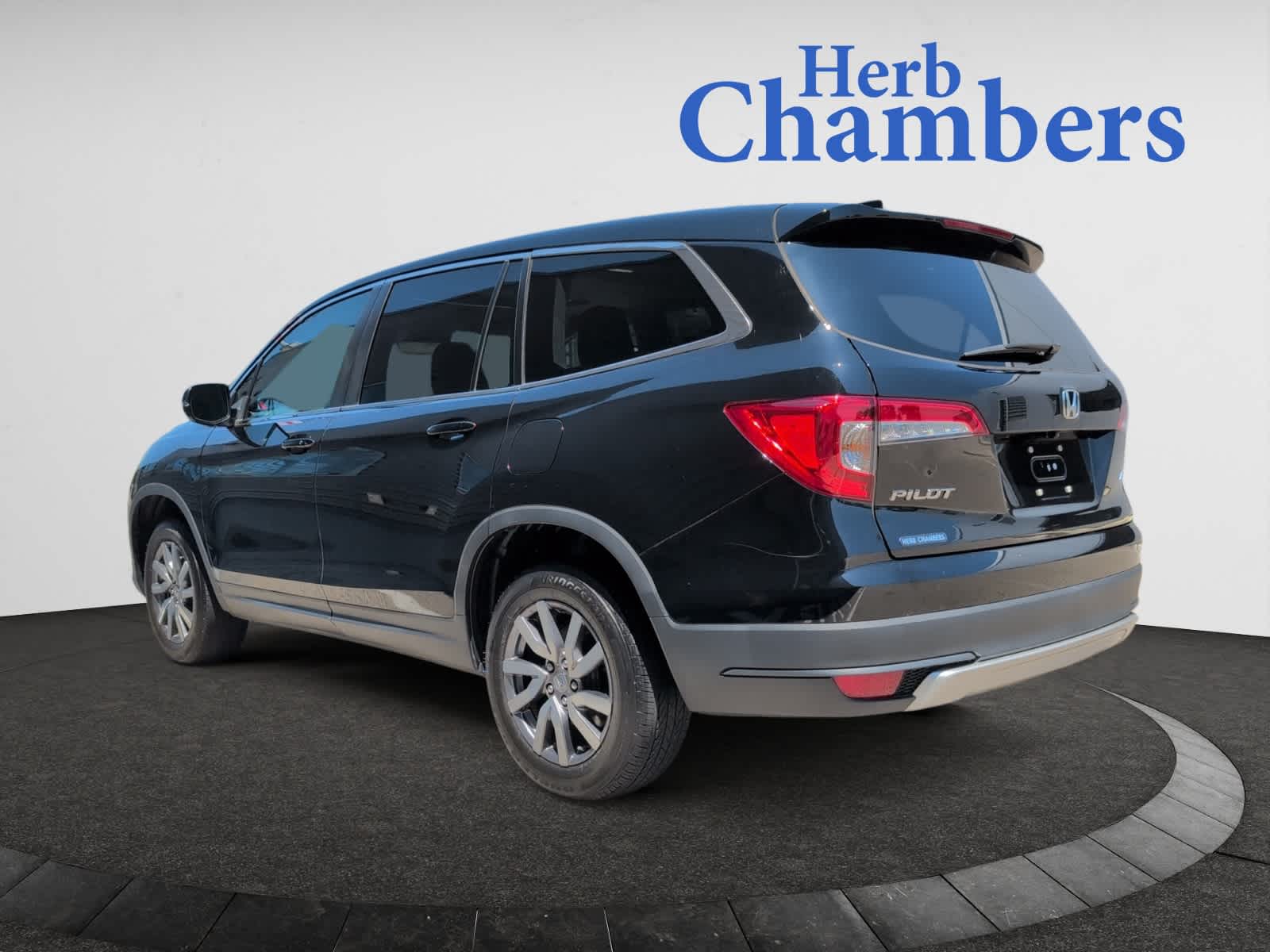 used 2022 Honda Pilot car, priced at $34,998