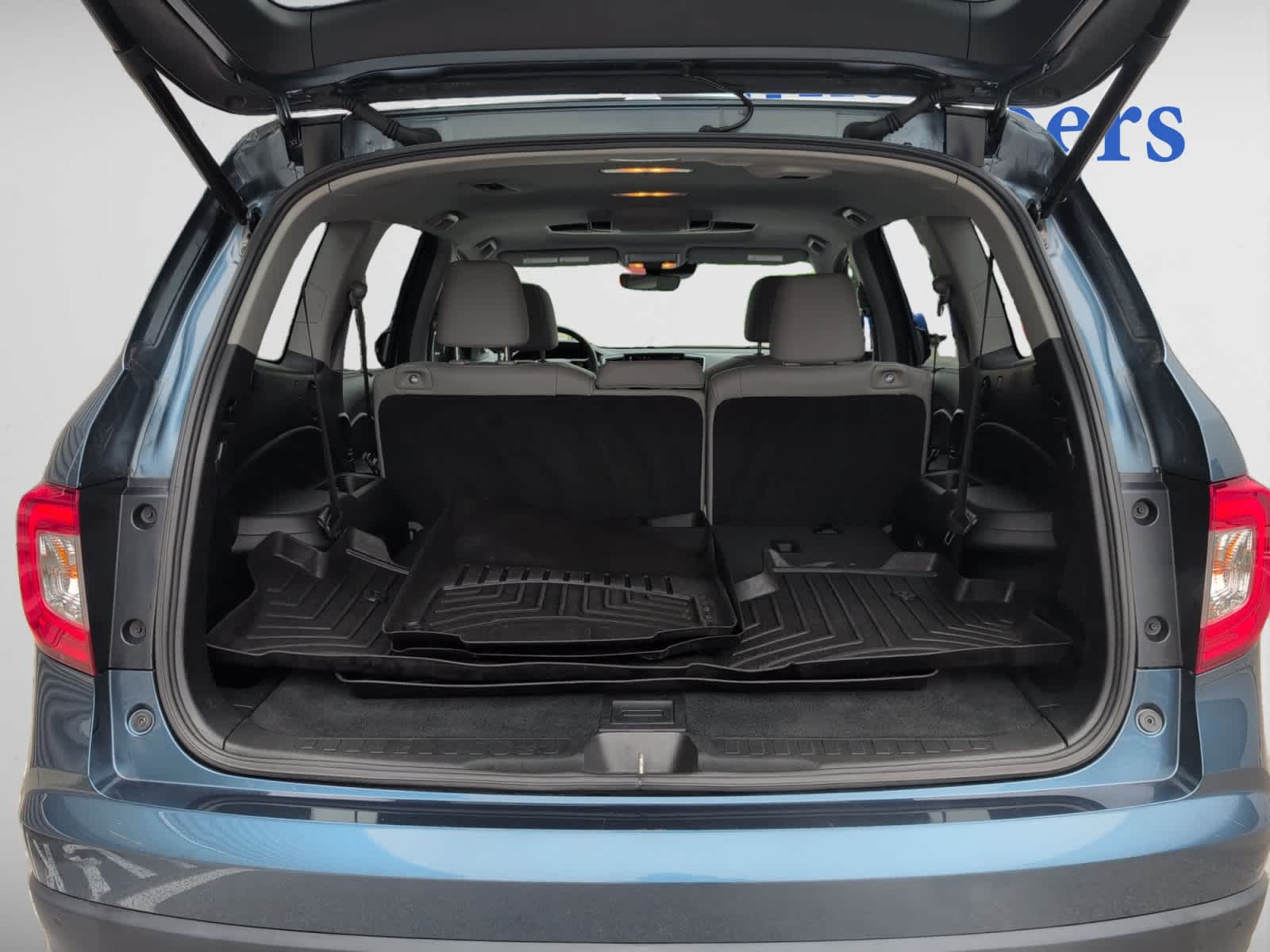 used 2021 Honda Pilot car, priced at $31,998