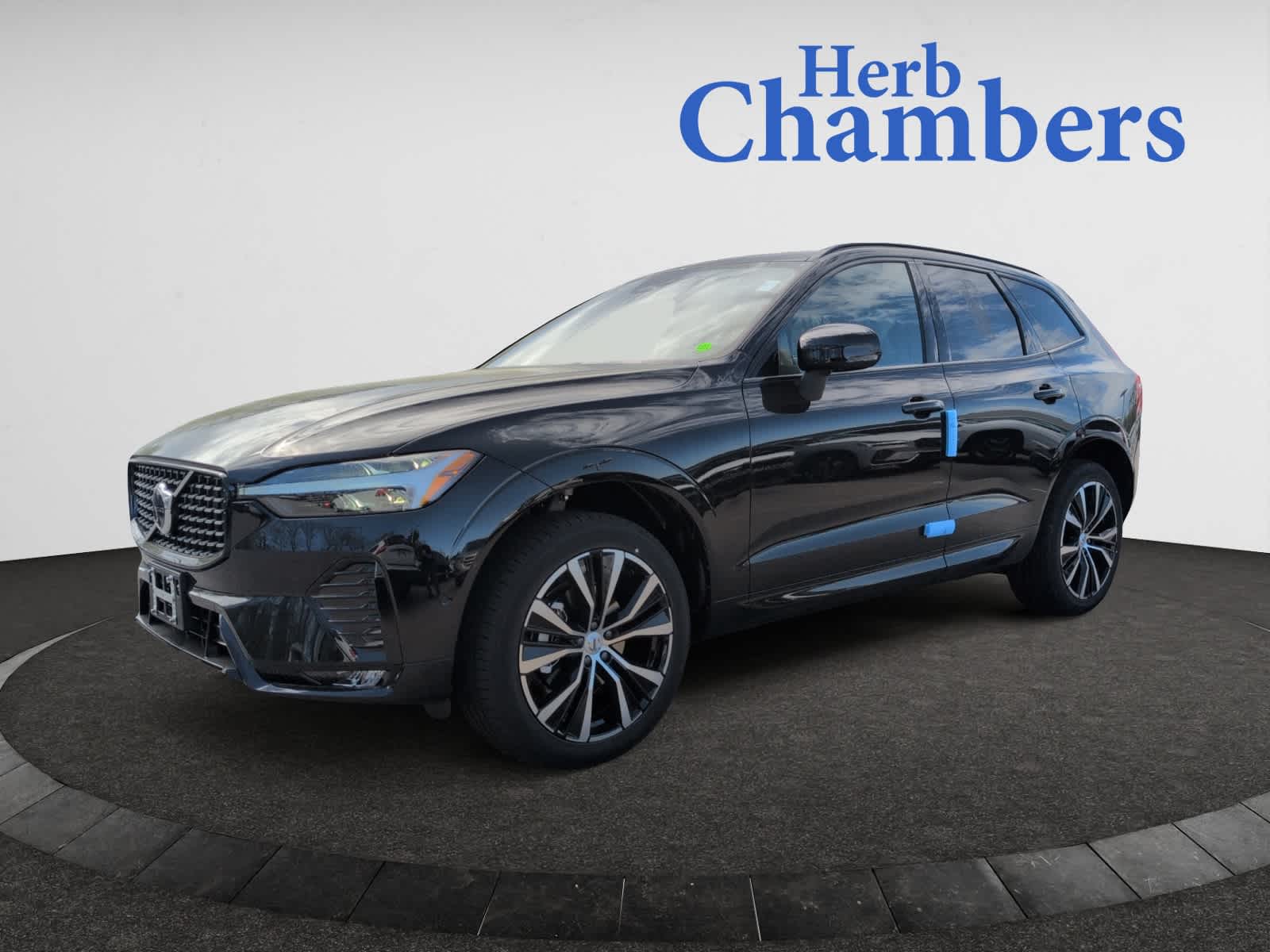 new 2025 Volvo XC60 car, priced at $55,360