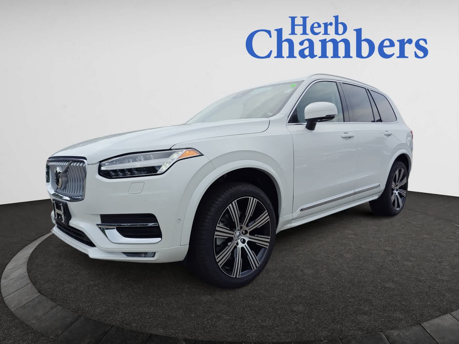 new 2025 Volvo XC90 car, priced at $68,065