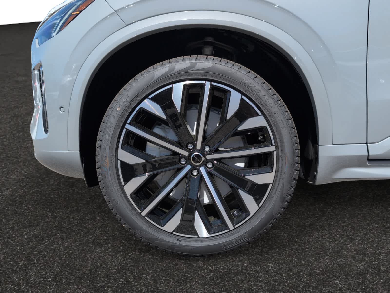 new 2025 Volvo XC90 car, priced at $69,155