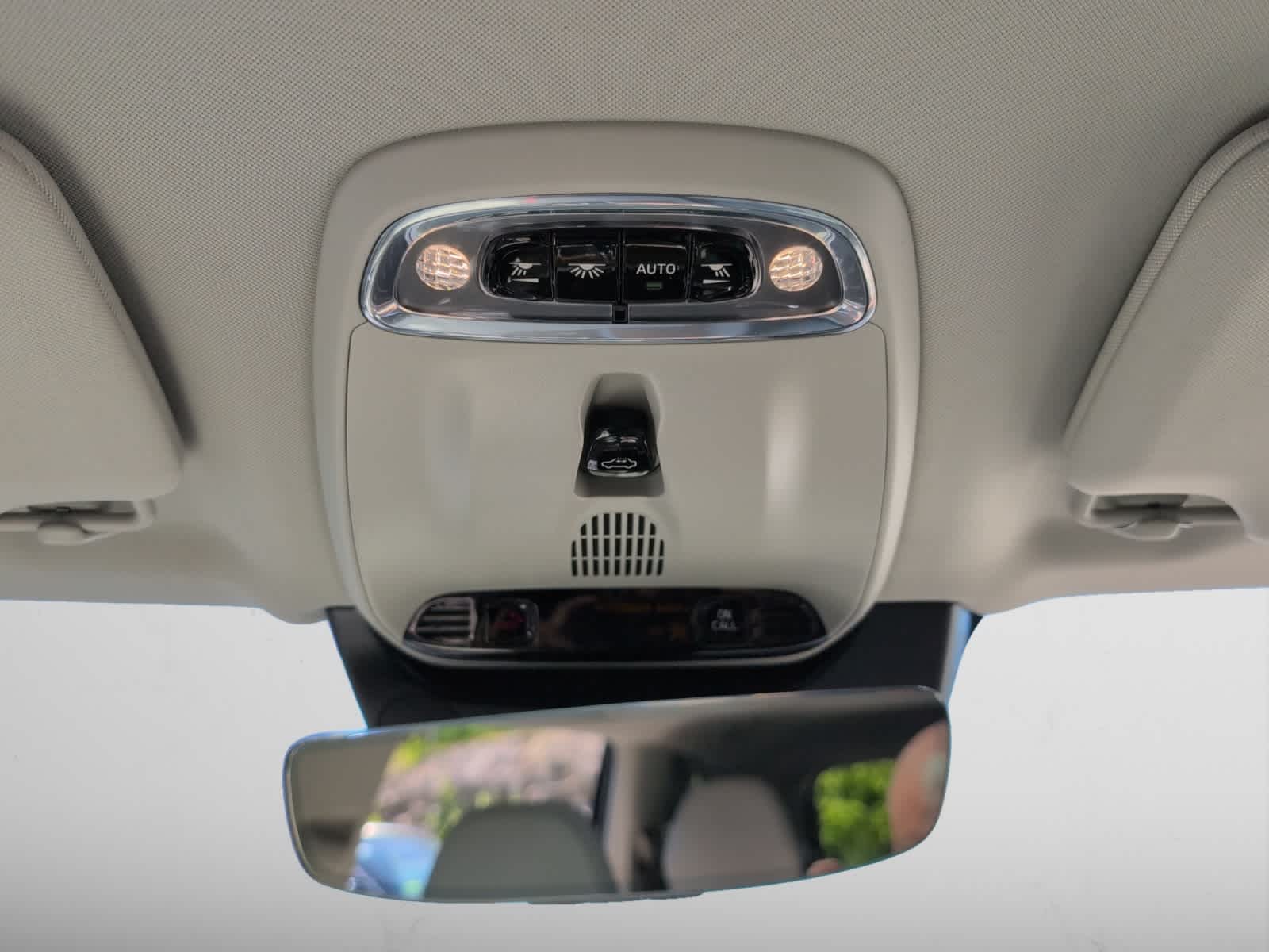 used 2022 Volvo XC90 car, priced at $42,998