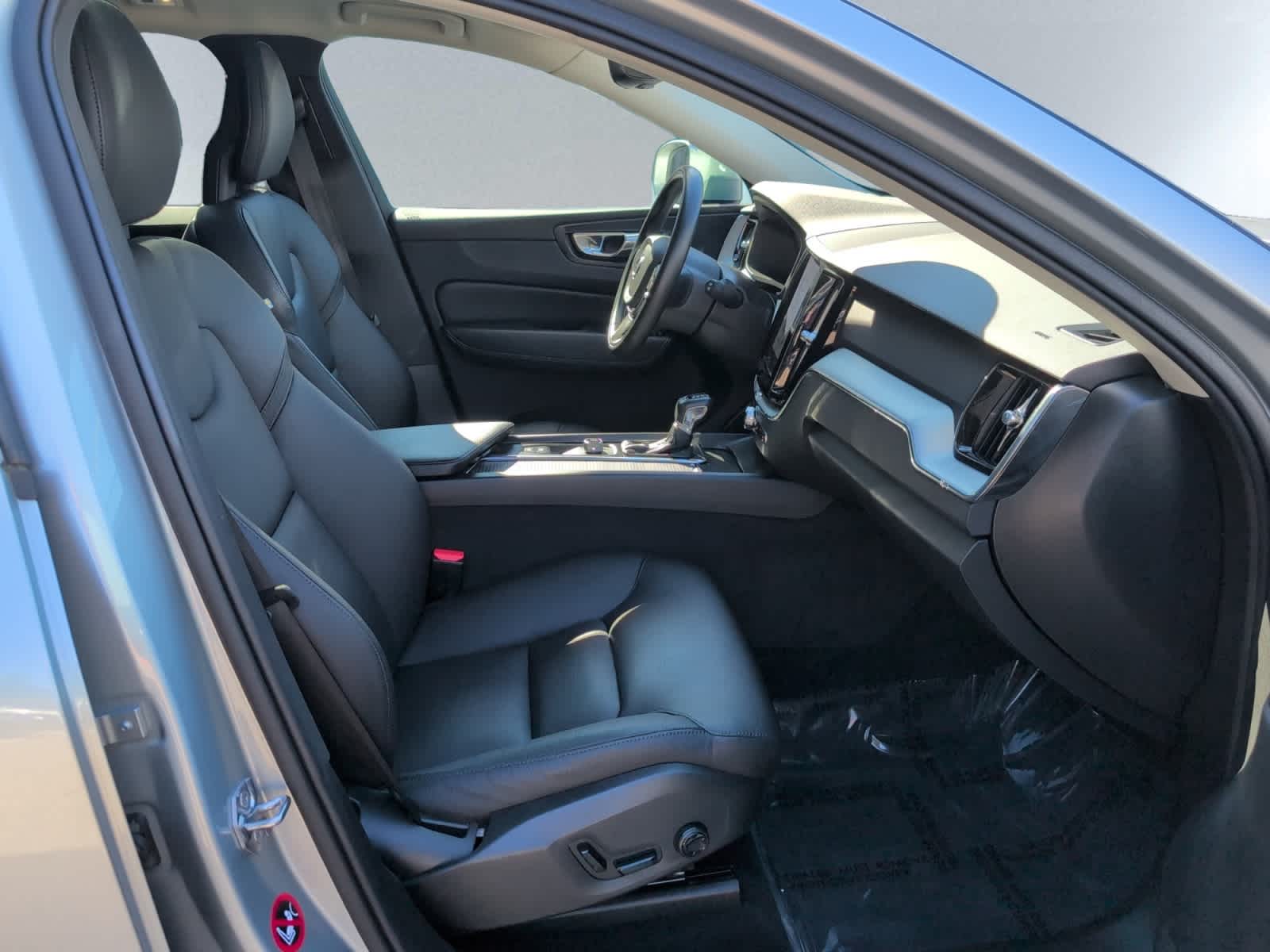 used 2018 Volvo XC60 car, priced at $25,998