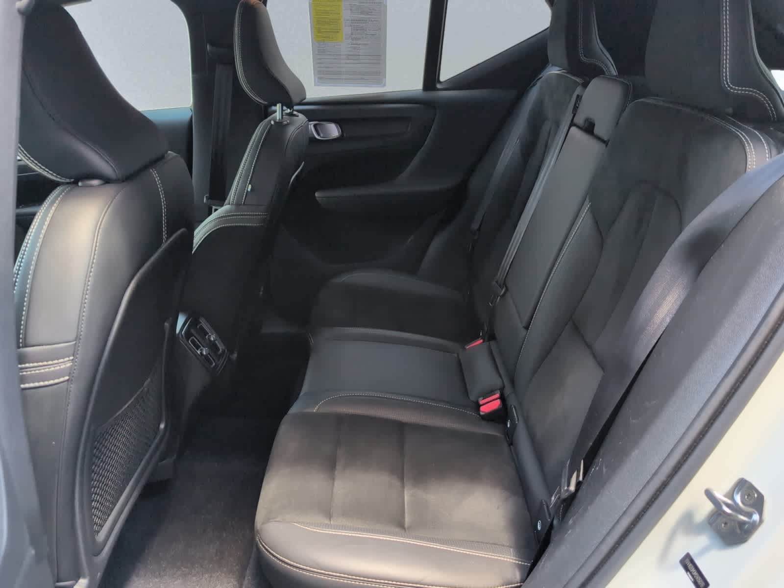 used 2021 Volvo XC40 car, priced at $24,998