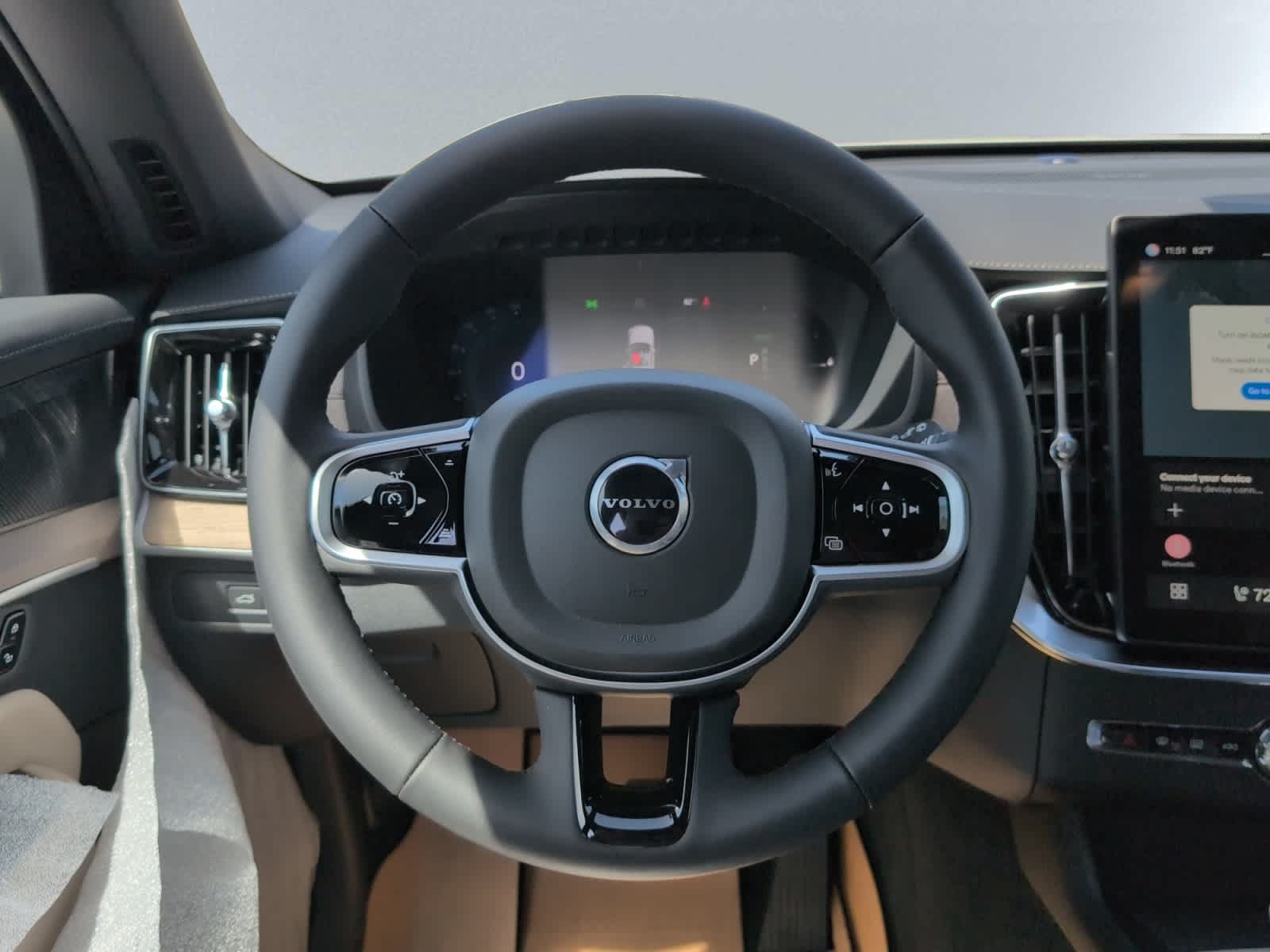 new 2025 Volvo XC90 plug-in hybrid car, priced at $82,735