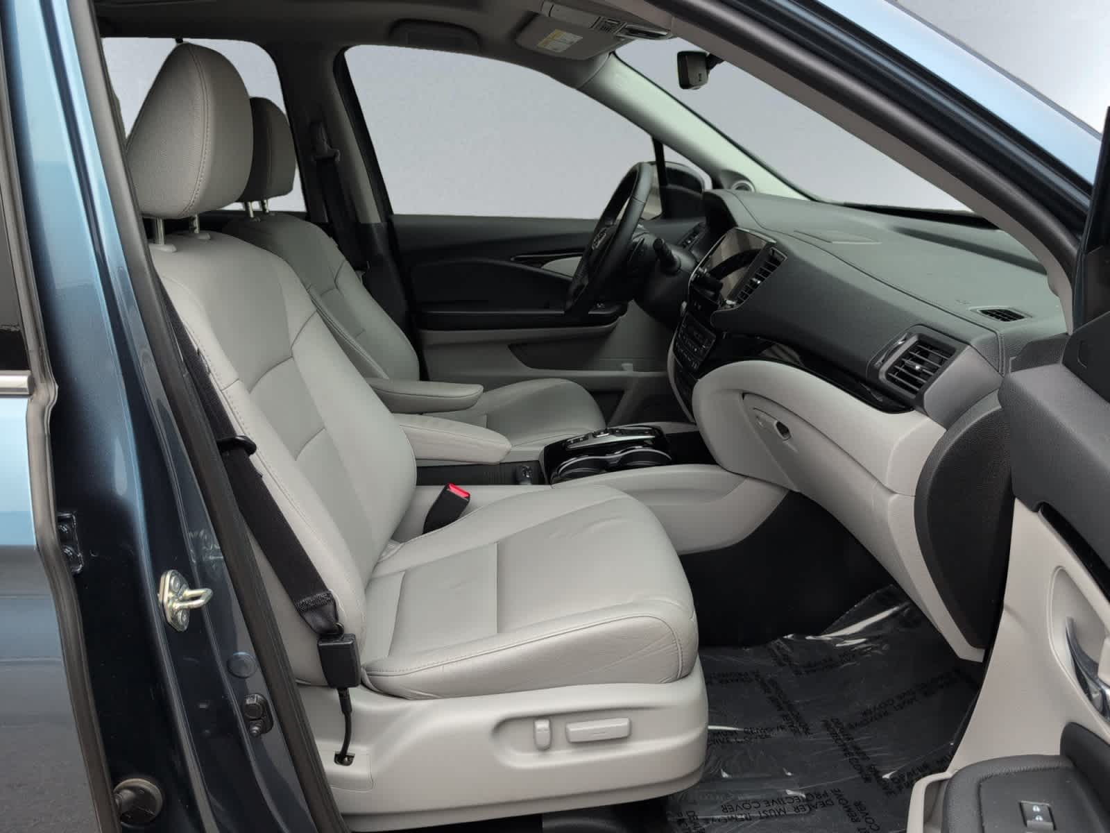used 2021 Honda Pilot car, priced at $31,998