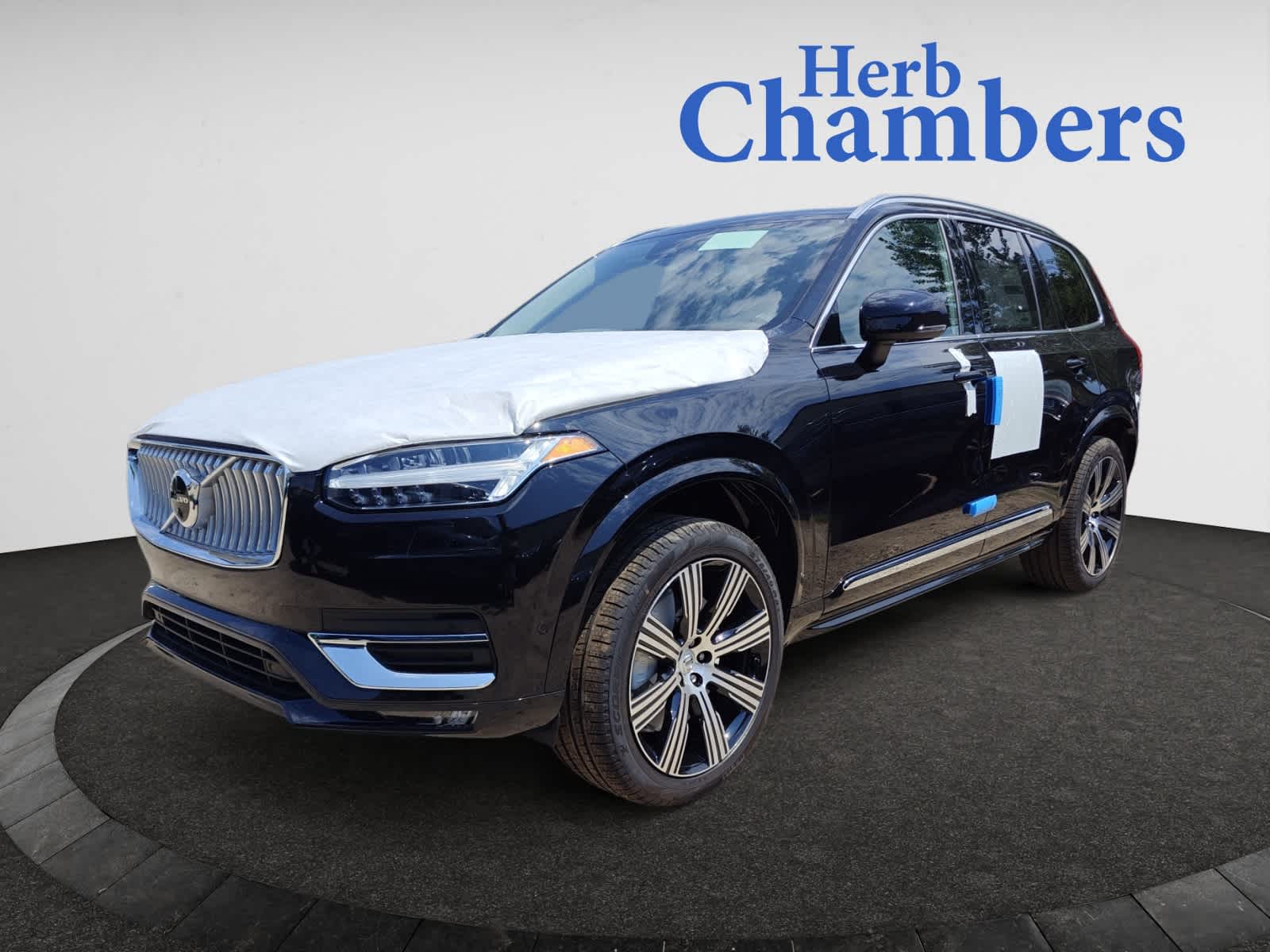 new 2025 Volvo XC90 car, priced at $68,955