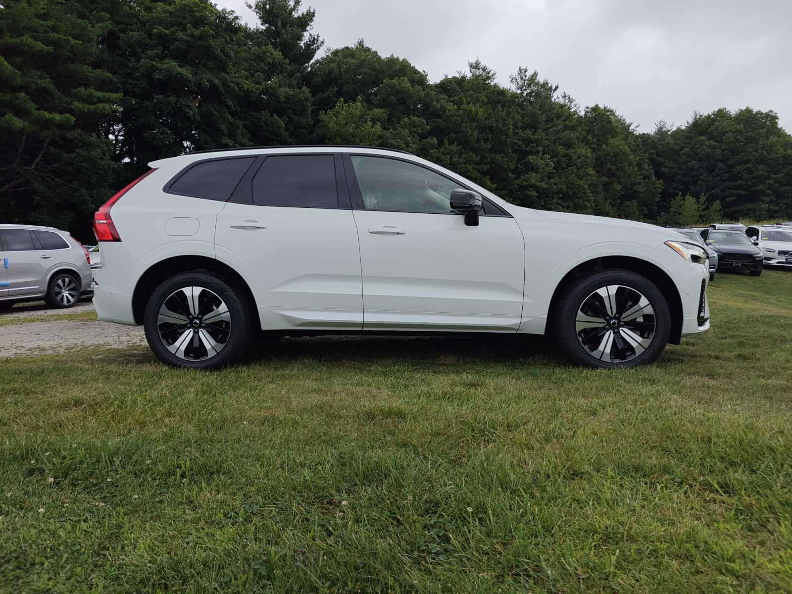 new 2025 Volvo XC60 plug-in hybrid car, priced at $65,825