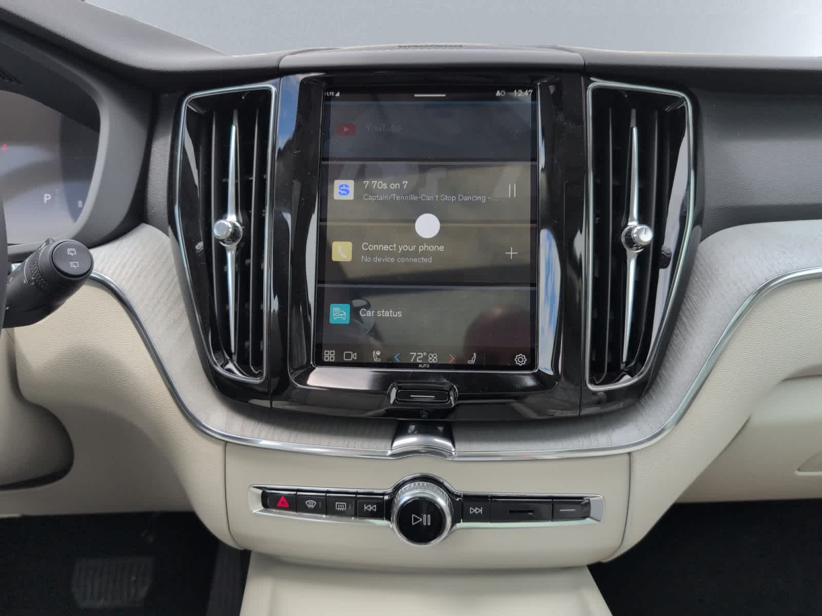 new 2025 Volvo XC60 car, priced at $56,505