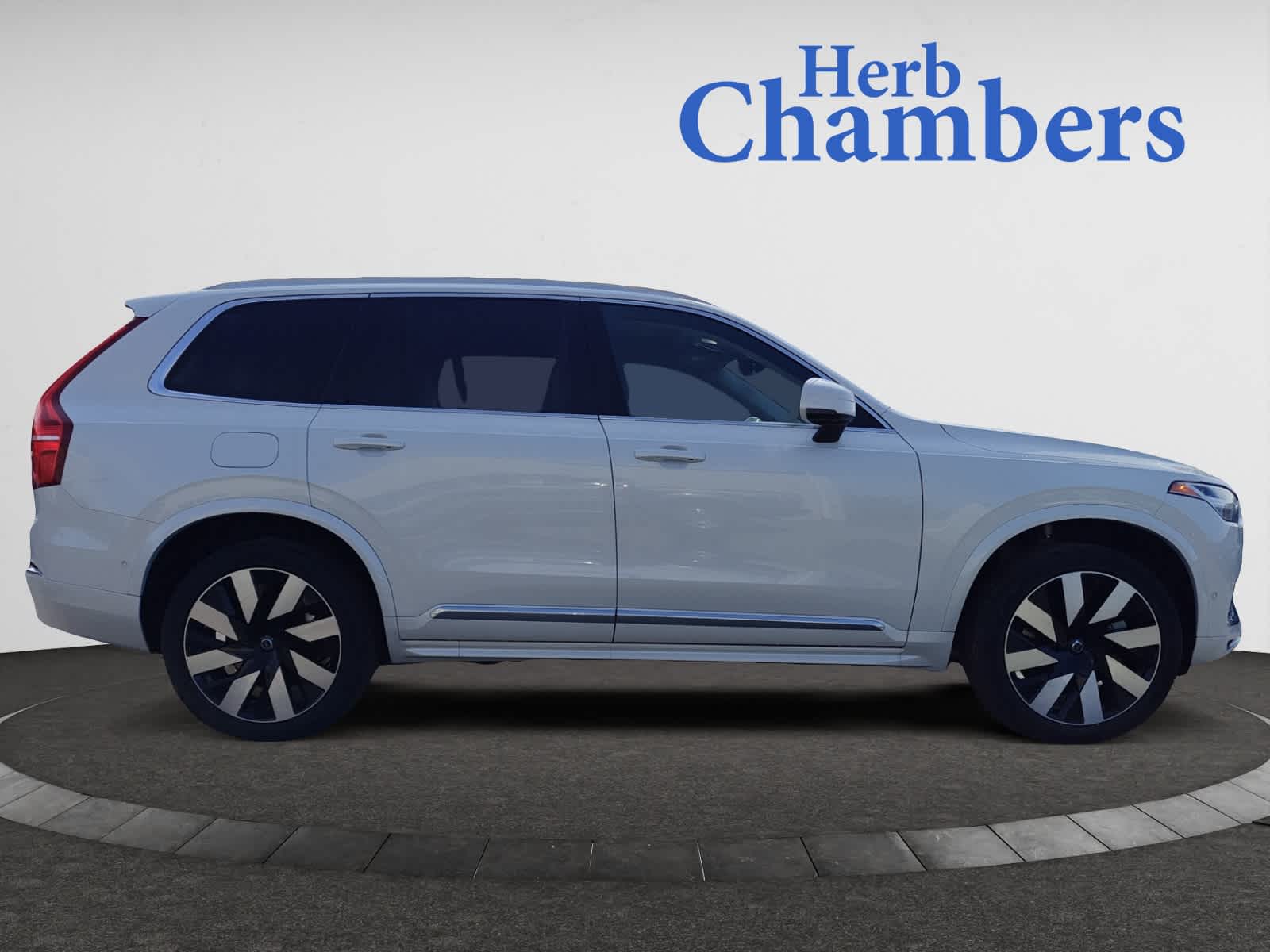 new 2025 Volvo XC90 plug-in hybrid car, priced at $78,455